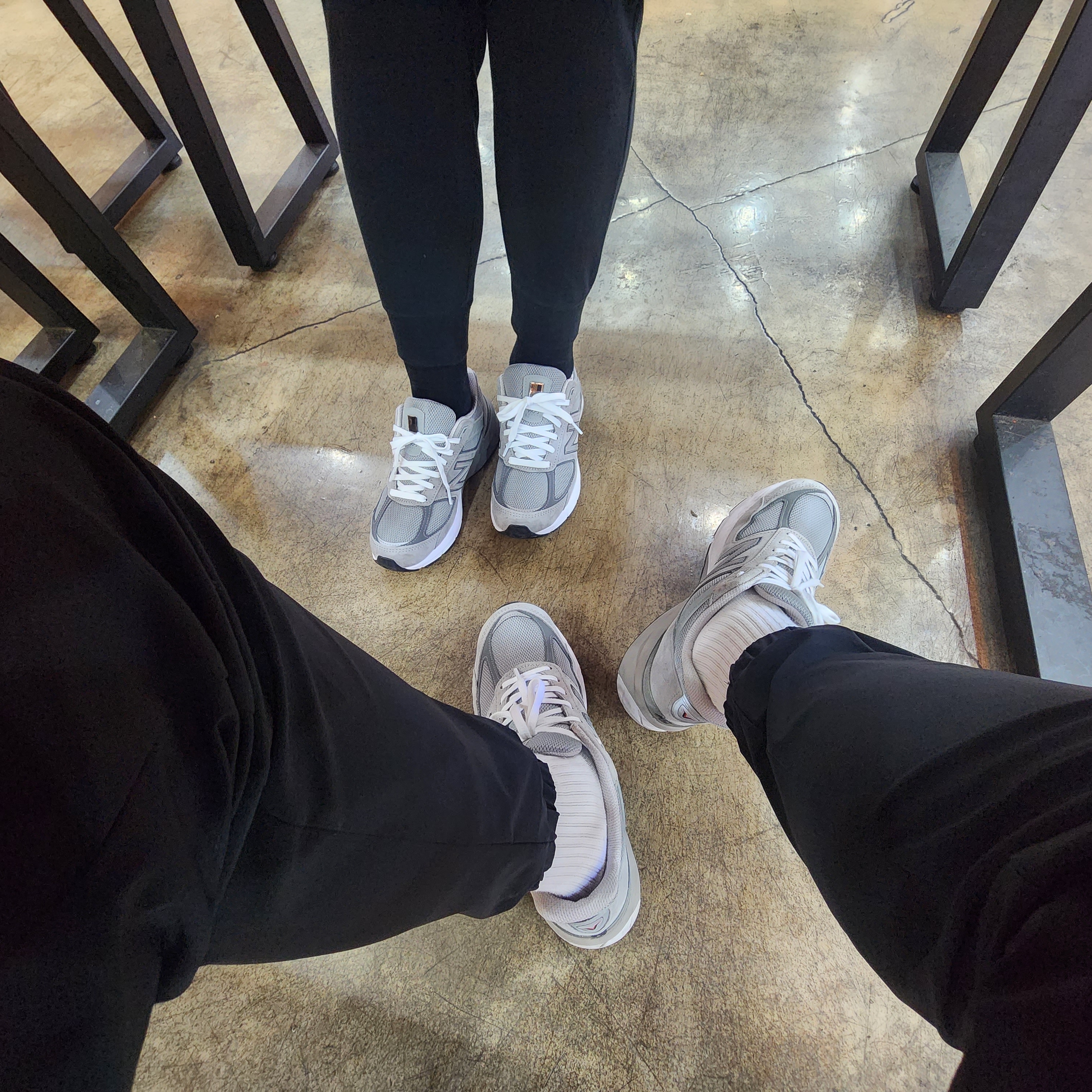 (W) New Balance 990v5 Made in USA Grey - B Standard 착용 스타일