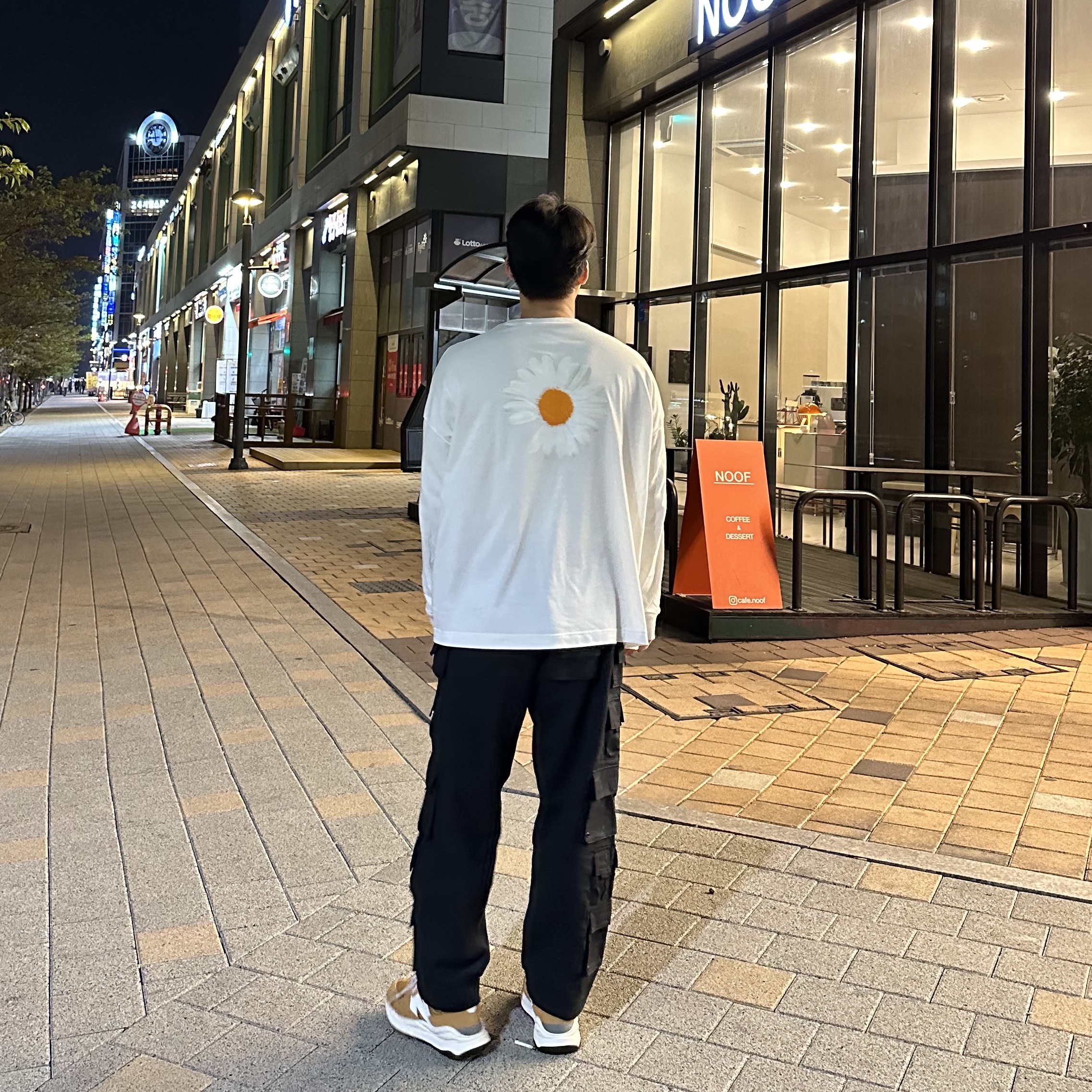 Nike x Peaceminusone LS T-Shirt Black (DR0098-010), Nike x Peaceminusone LS T-Shirt White (DR0098-100) 착용 스타일 - 2