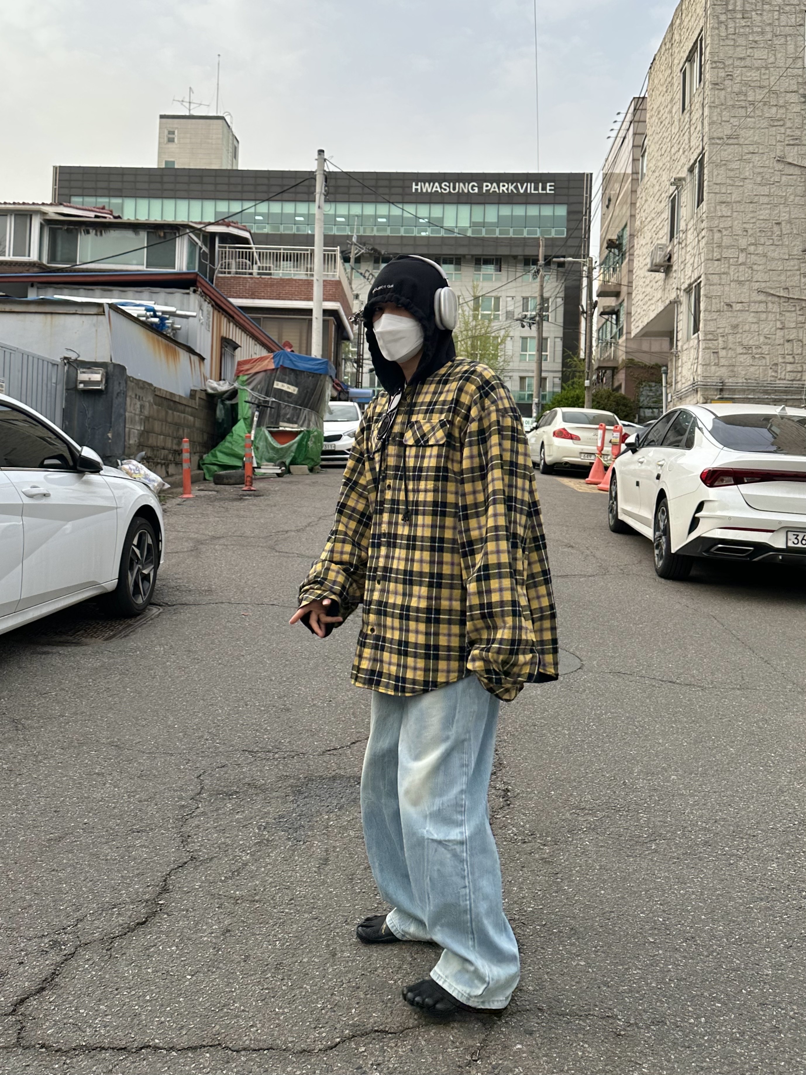 Apple AirPods Max Lightning Silver (Korean Ver.), Project G/R Reversible Hoodie Check Shirts Navy 착용 스타일 - 1