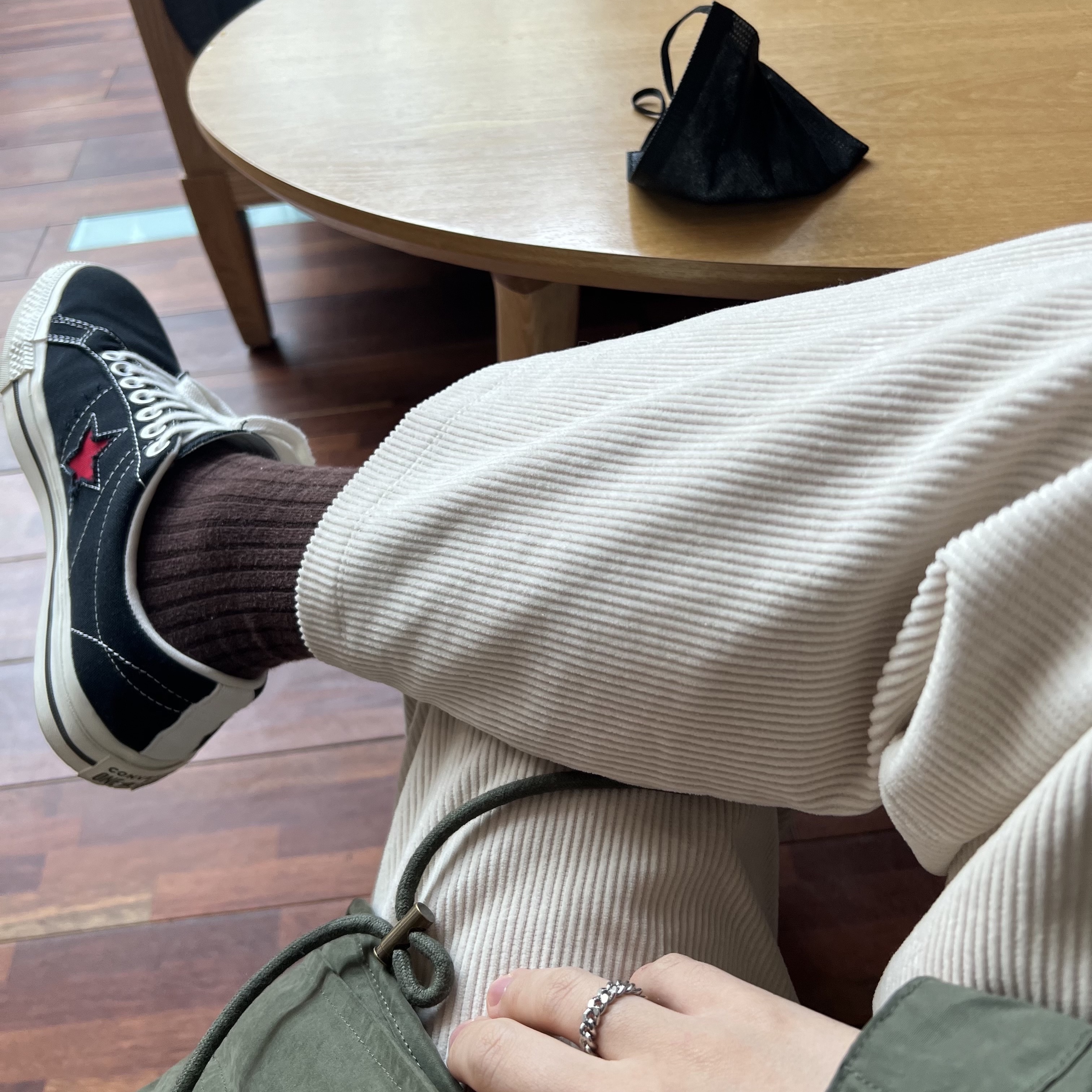 Converse x Play Comme des Garcons One Star Ox Black 착용 스타일