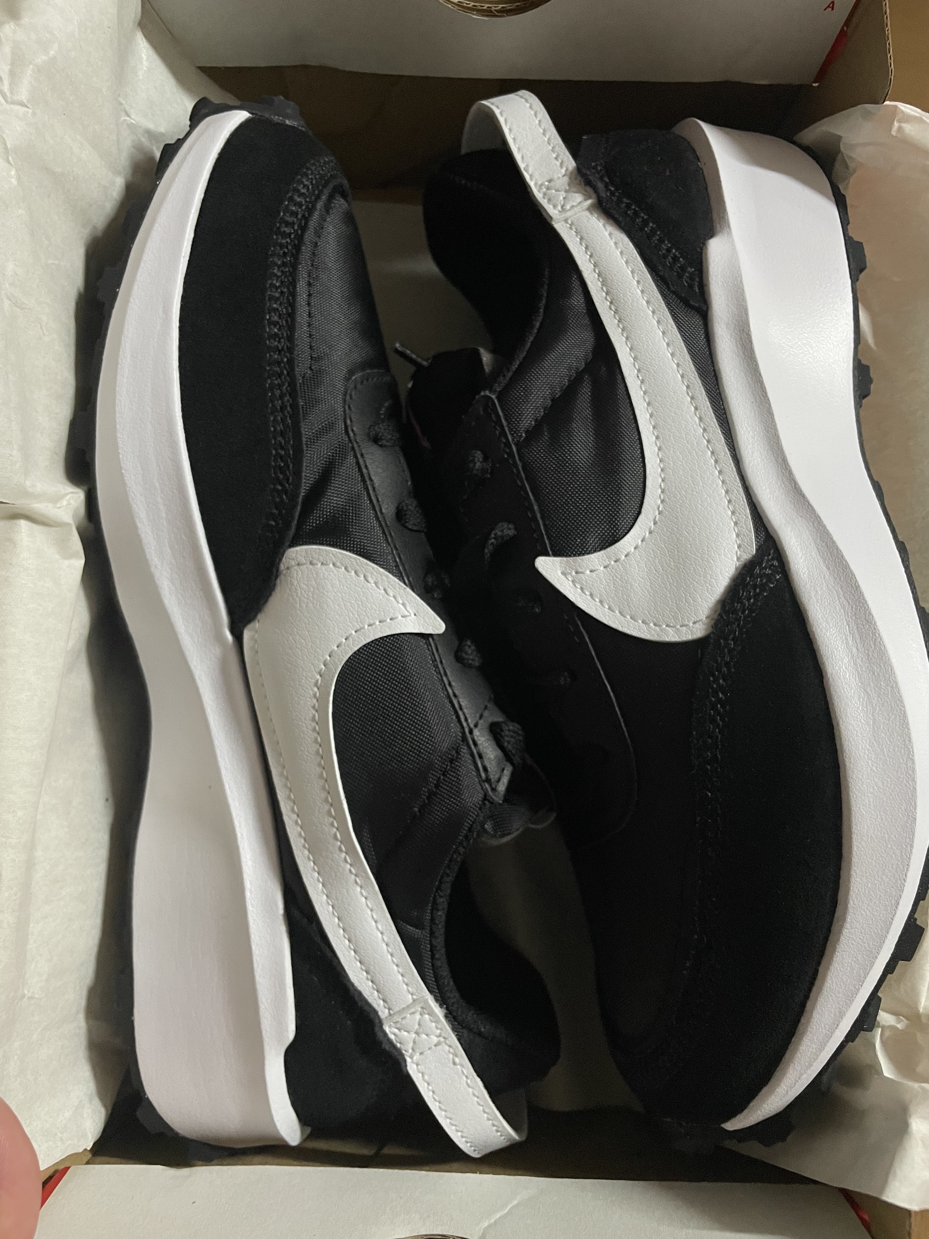 (W) Nike Waffle Debut Black White 착용 스타일 - 5