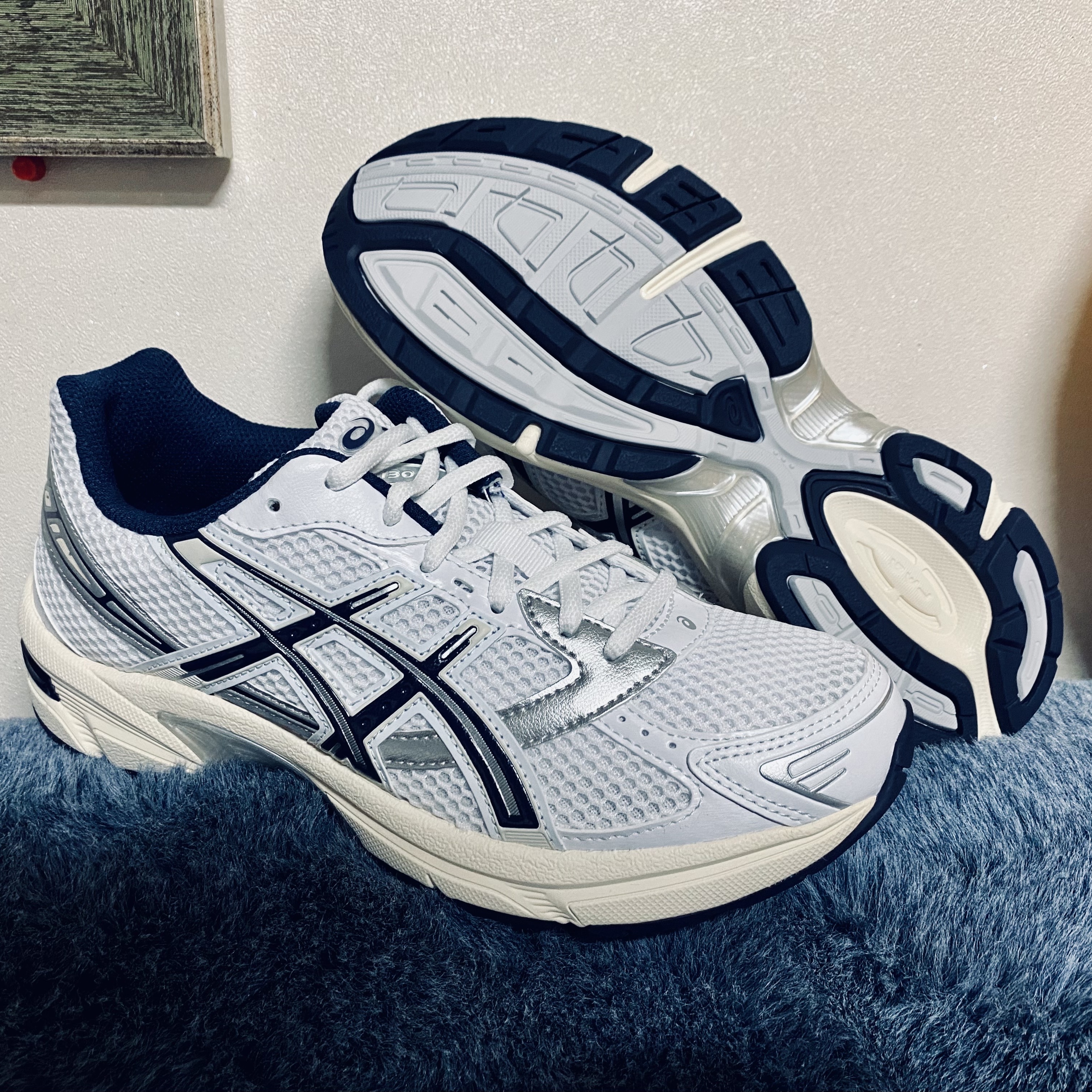 (W) Asics Gel-1130 White Midnight 착용 스타일