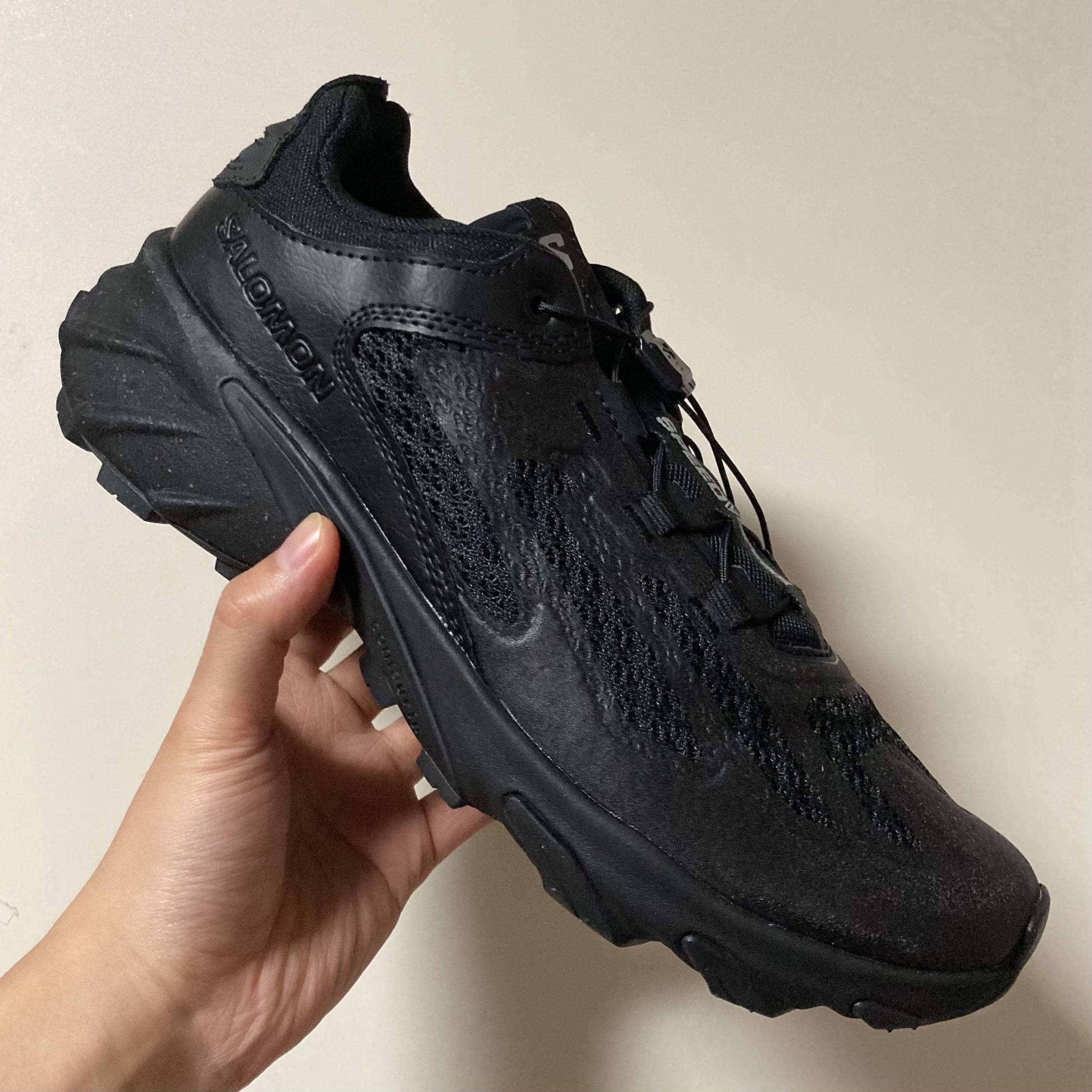 Salomon Speedverse PRG Black Alloy Black 착용 스타일