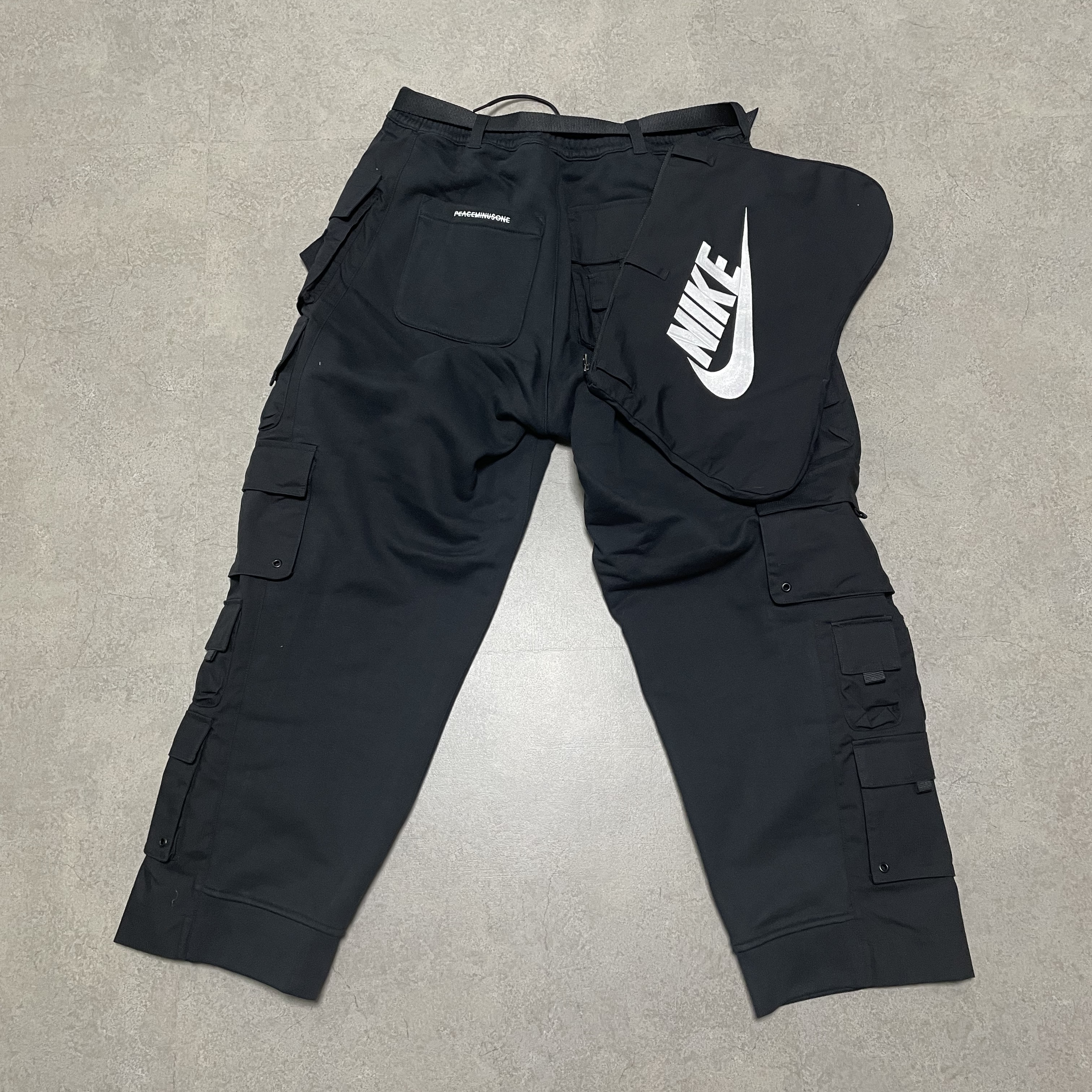 Nike x Peaceminusone Wide Pants Black (DR0096-010), Nike x Peaceminusone LS T-Shirt Black (DR0098-010) 착용 스타일 - 1