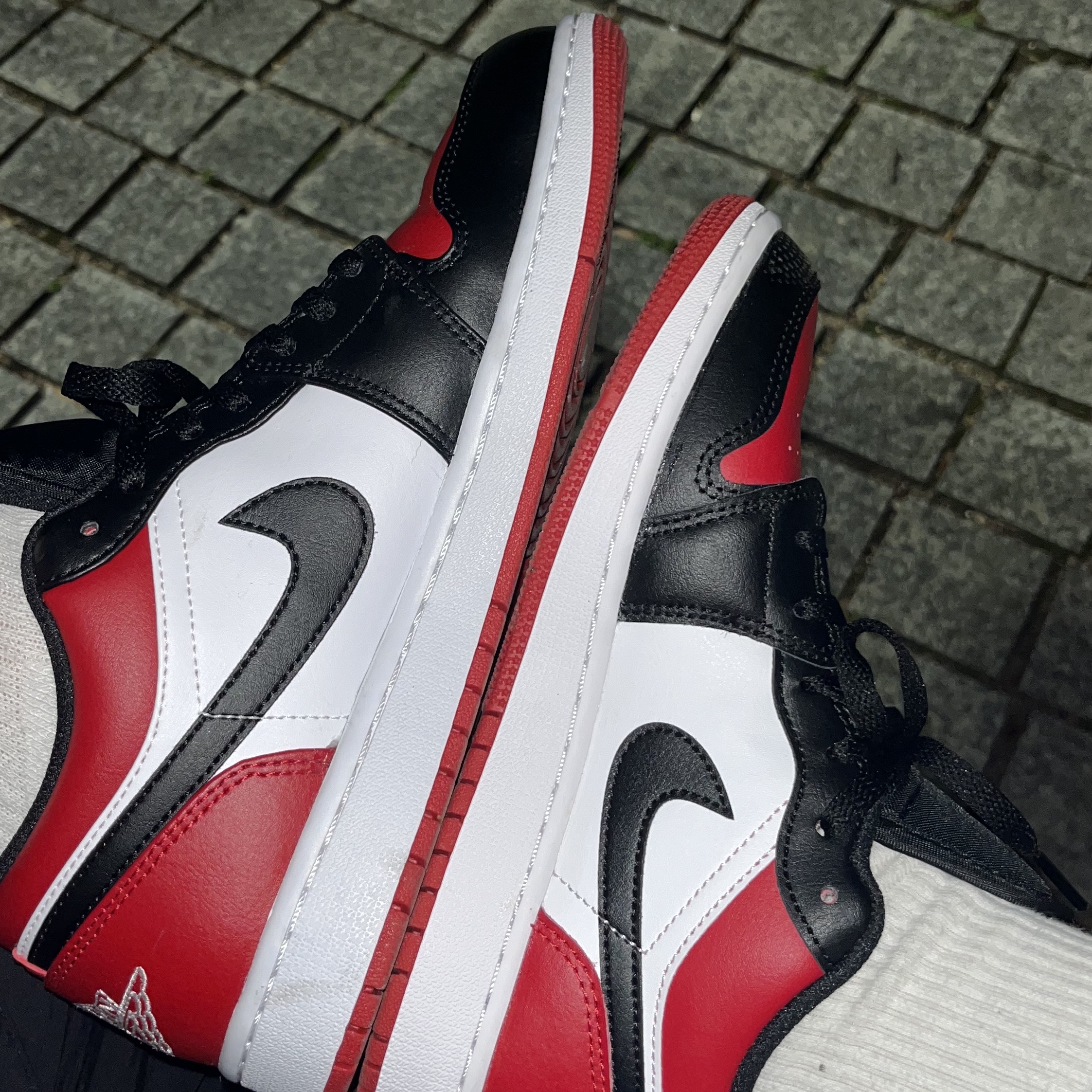 (GS) Jordan 1 Low Bred Toe, Jordan 1 Low Bred Toe 착용 스타일