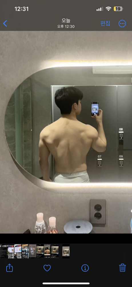 KREAM 프로필 이미지