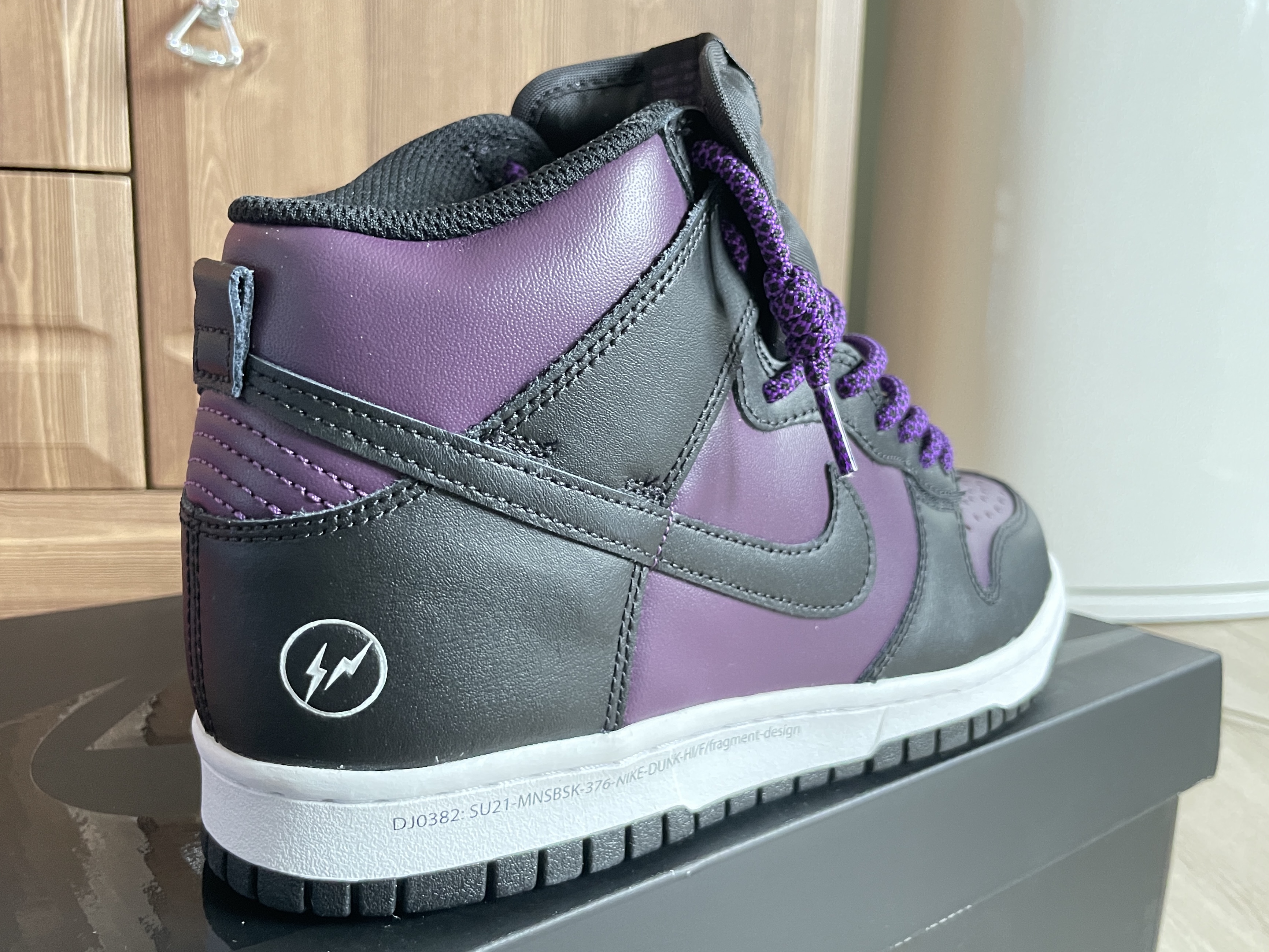 Nike x Fragment Dunk High Black 착용 스타일 - 3