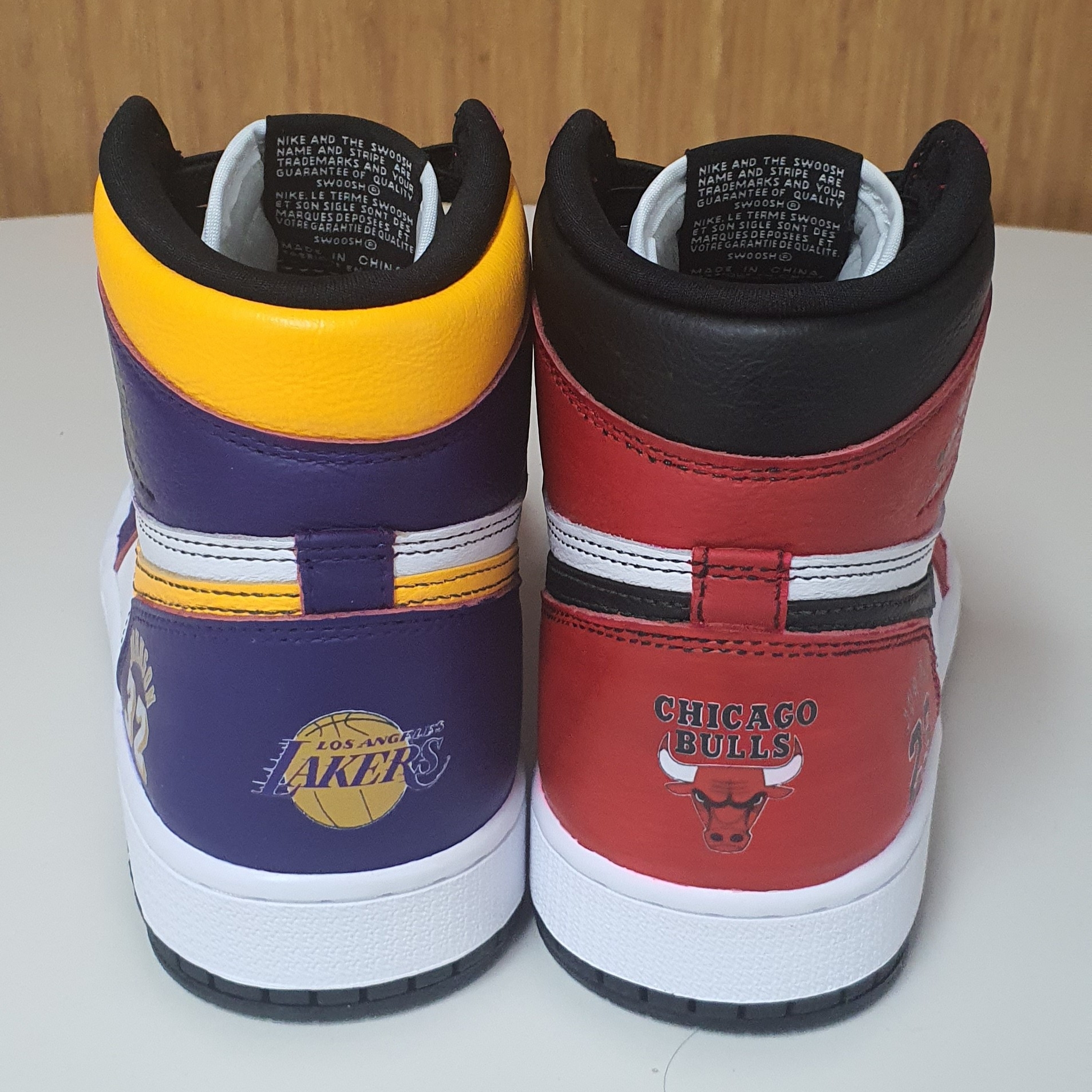 Jordan 1 Retro High OG Light Fusion Red, Jordan 1 Mid Dark Concord Taxi 착용 스타일 - 5