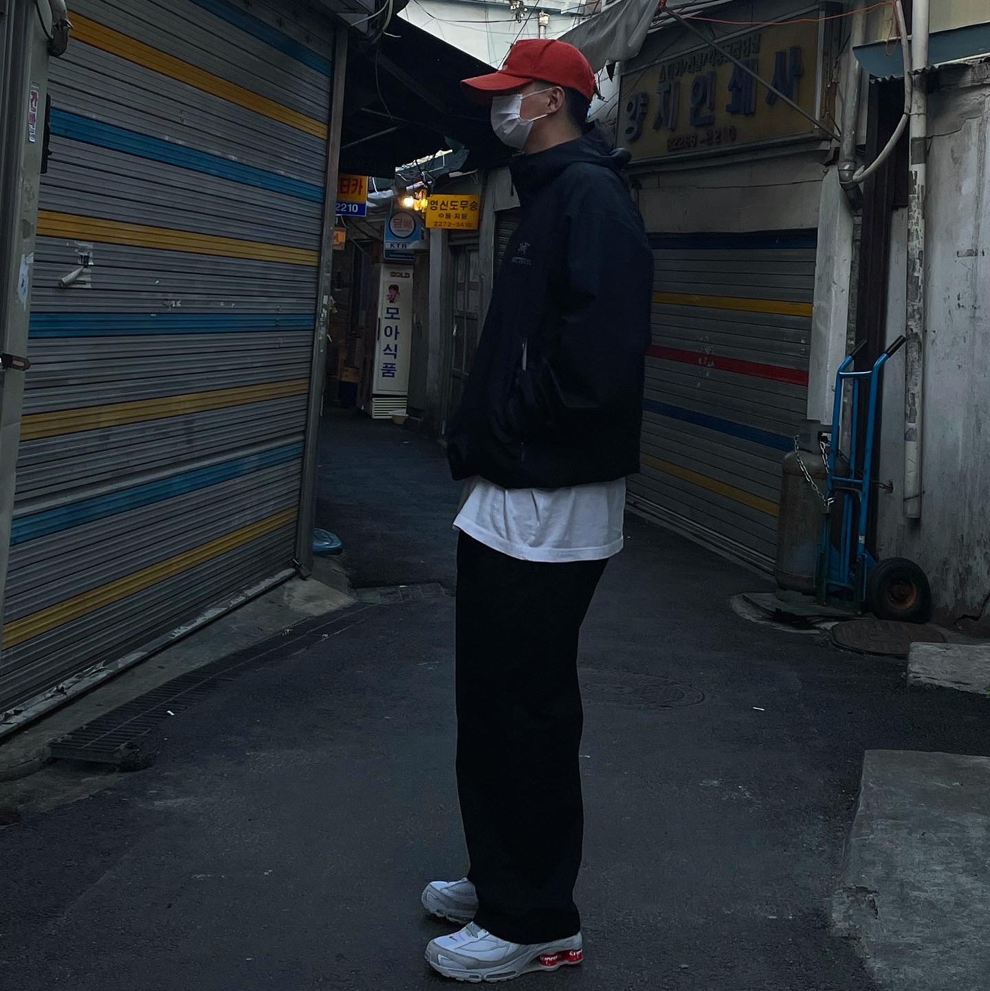 Arc'teryx Beta Jacket Black, Isabel Marant Tyronh Cap Burnt Henna - 22SS 착용 스타일 - 2