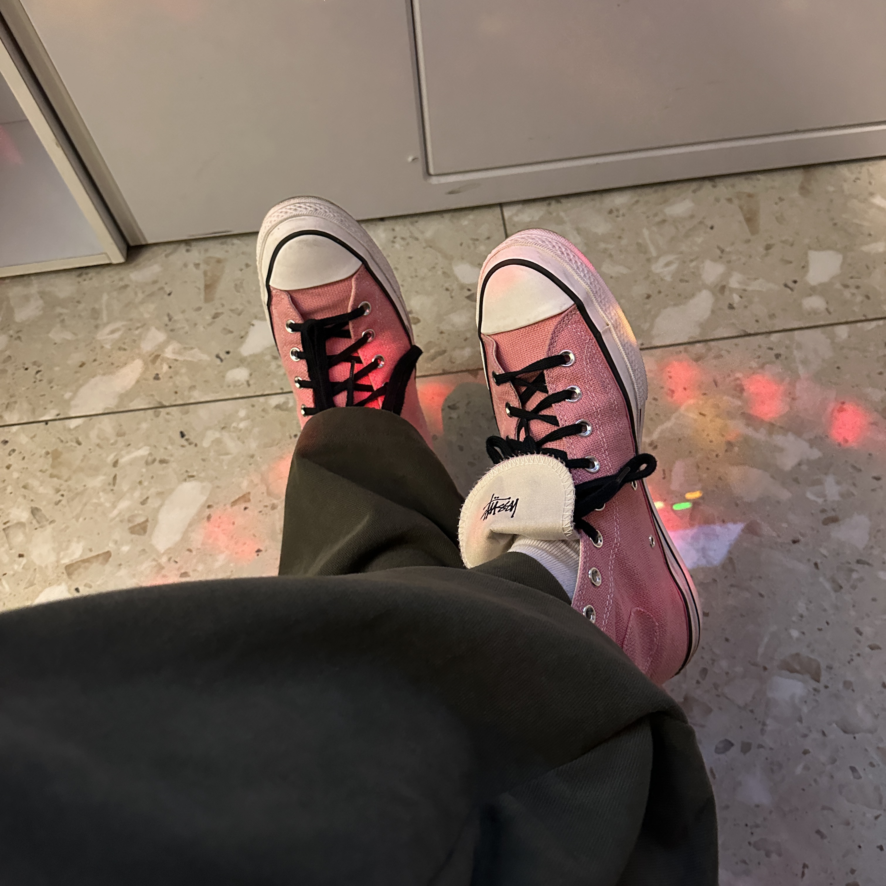 Converse x Stussy Chuck 70 High Plumeria 착용 스타일 - 1