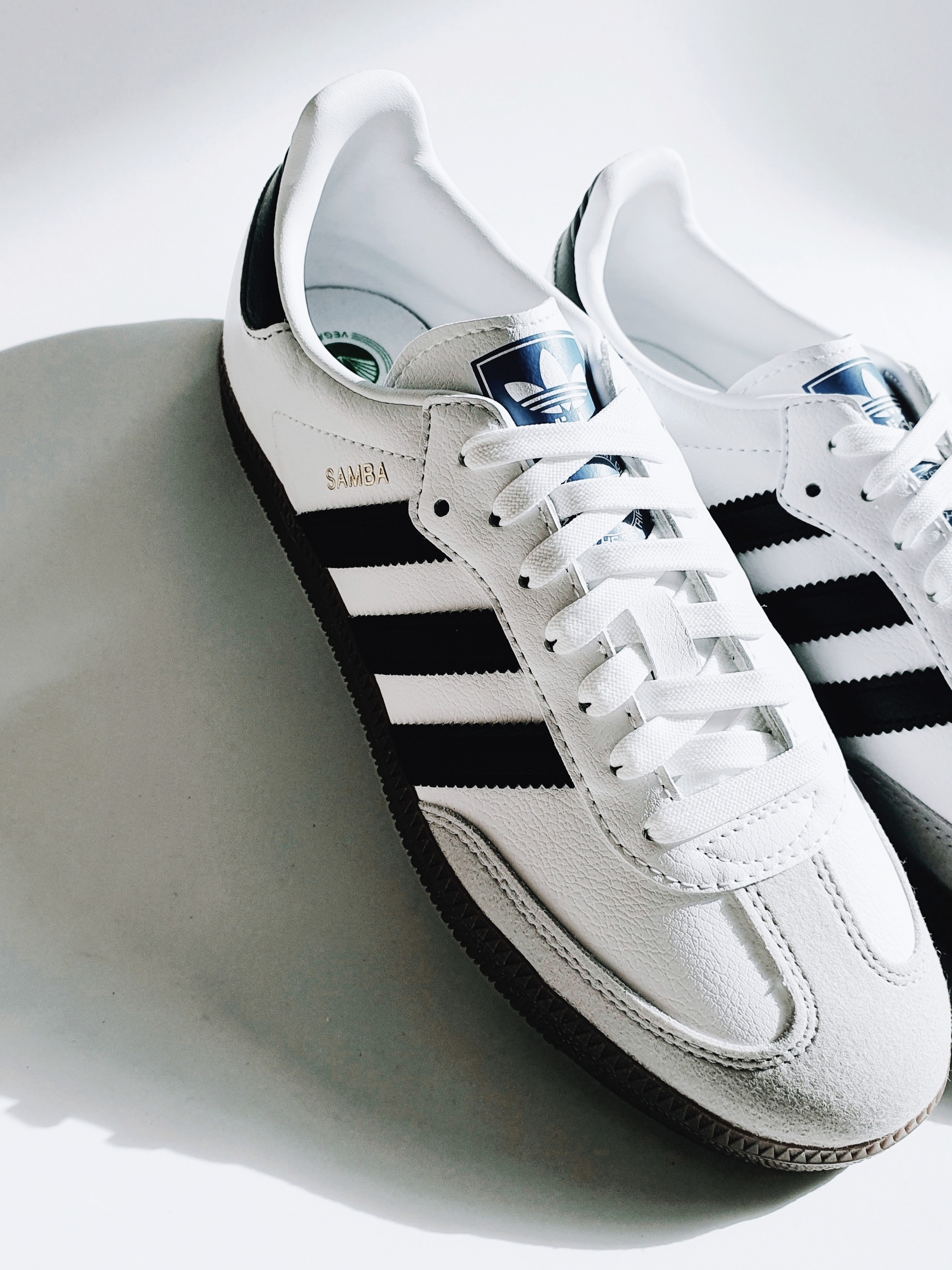 Adidas Samba Vegan White Black 착용 스타일
