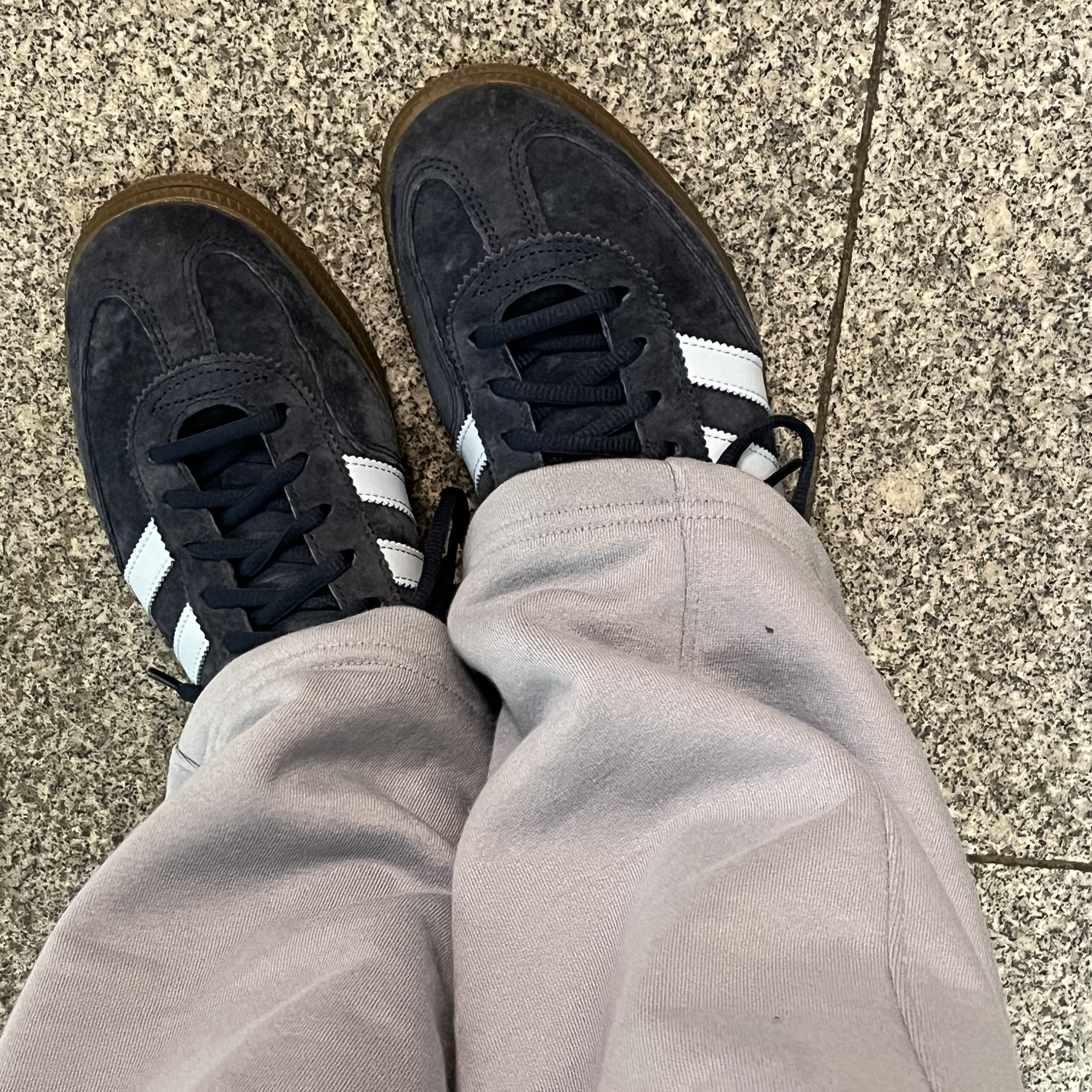 Adidas Spezial Handball Collegiate Navy 착용 스타일 - 3