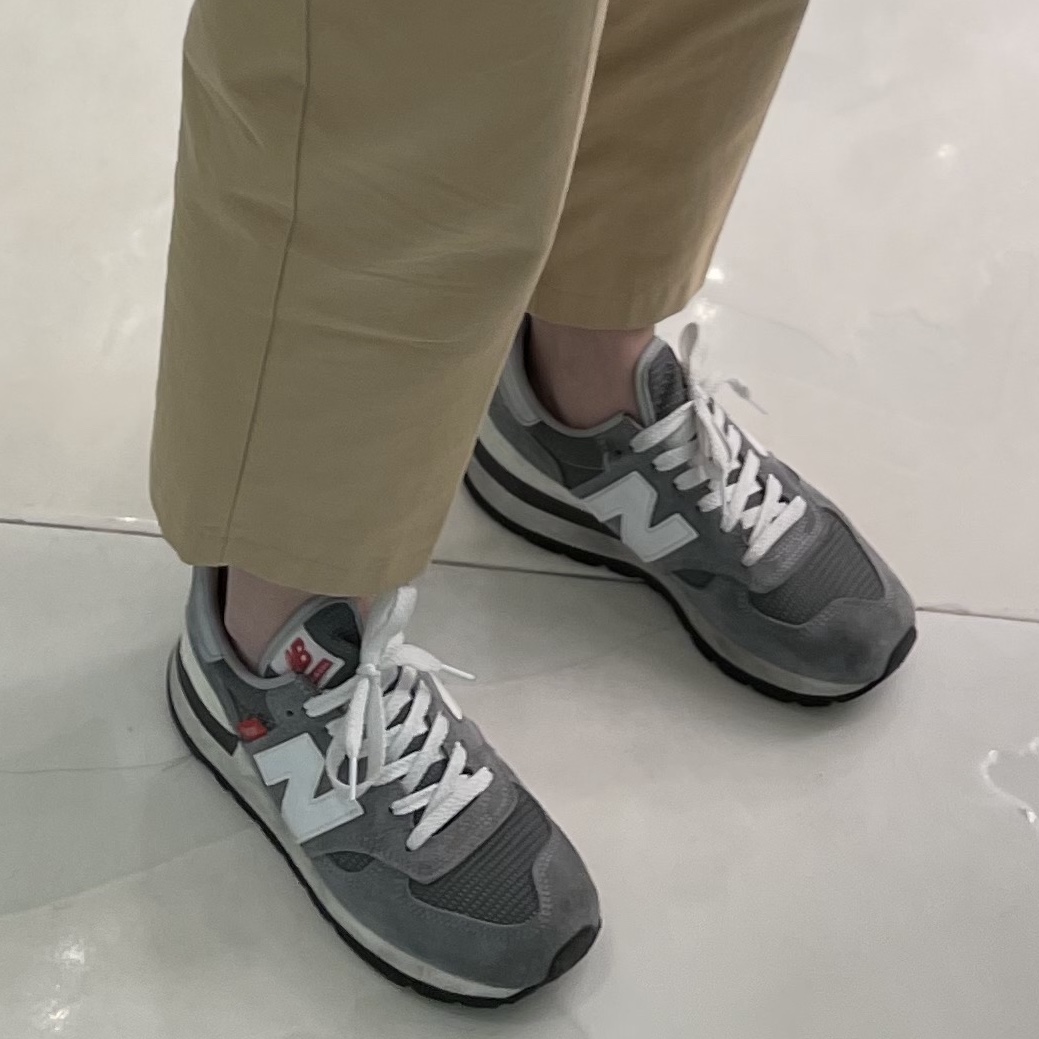 New Balance 990v1 Made in USA Grey White 착용 스타일