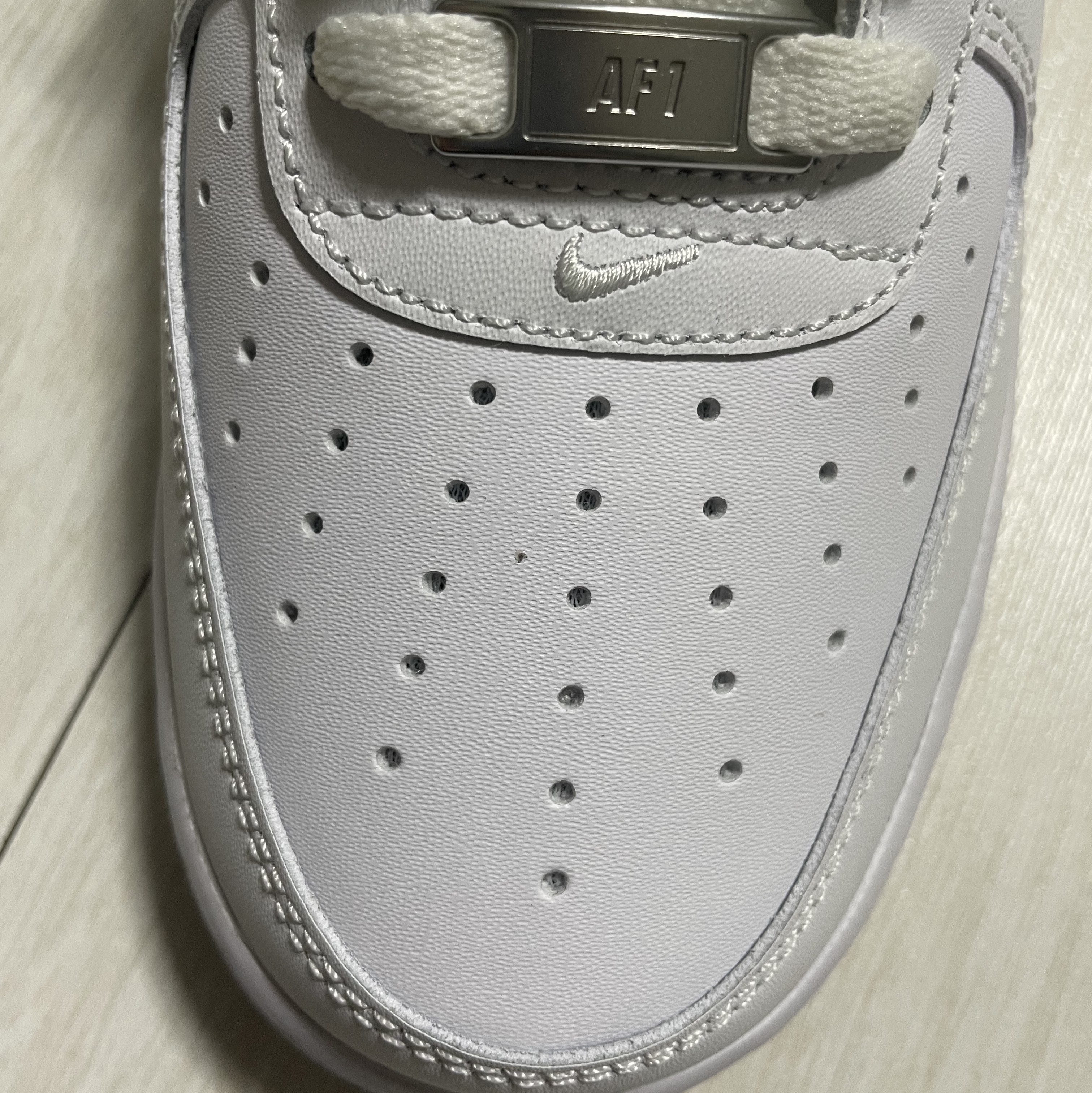 Nike Air Force 1 '07 White Wolf Grey 착용 스타일