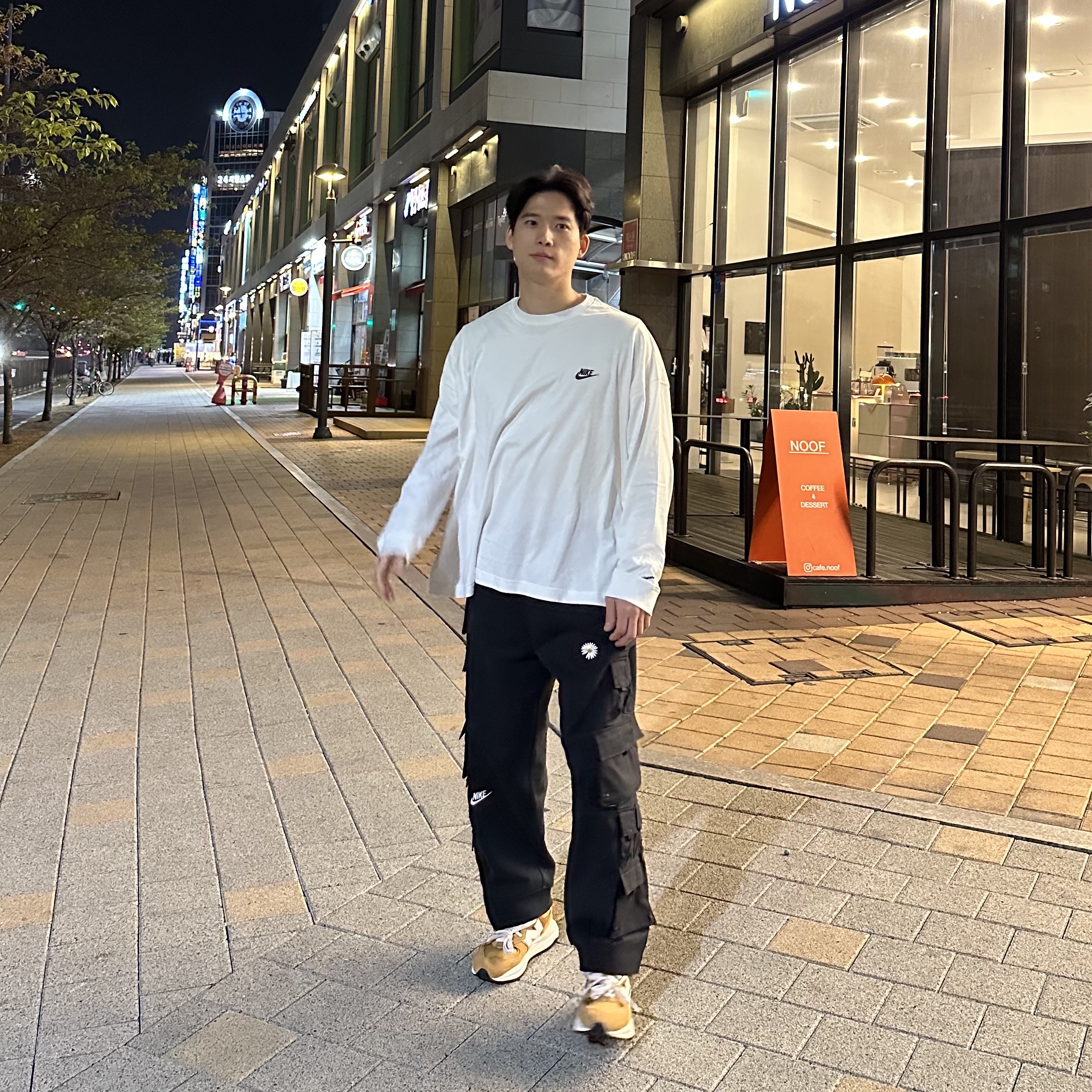 Nike x Peaceminusone LS T-Shirt Black (DR0098-010), Nike x Peaceminusone LS T-Shirt White (DR0098-100) 착용 스타일 - 3