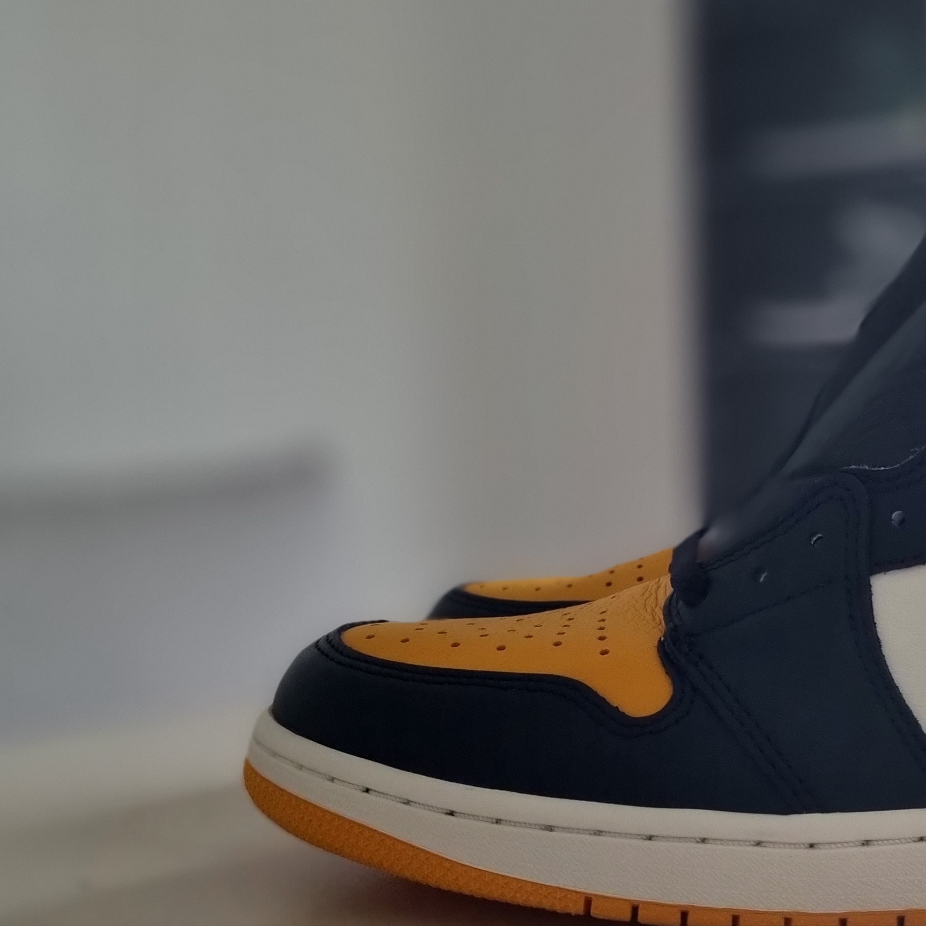 Jordan 1 Retro High OG Taxi 착용 스타일 - 2