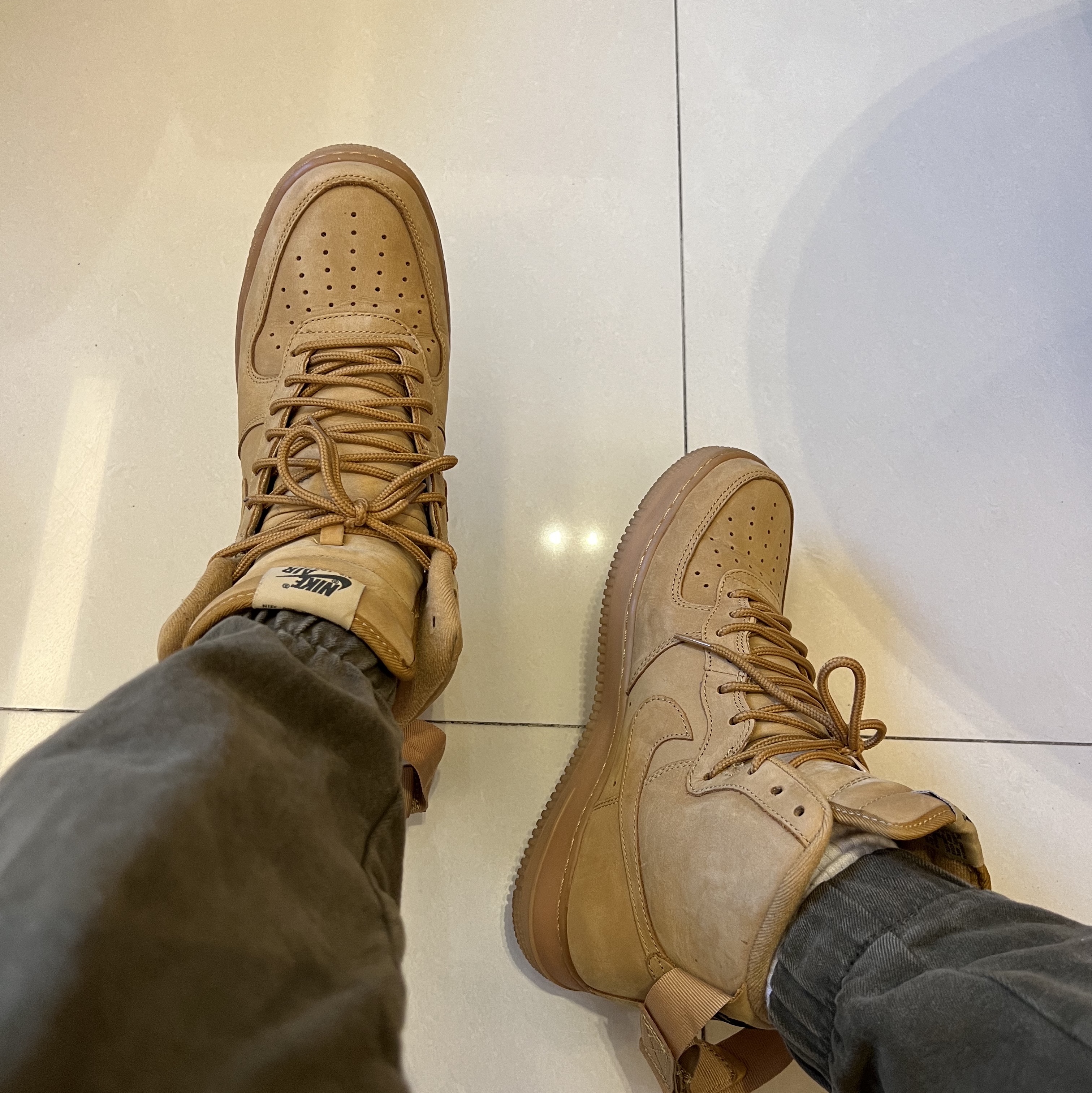 Nike Air Force 1 High Wheat 2015 착용 스타일