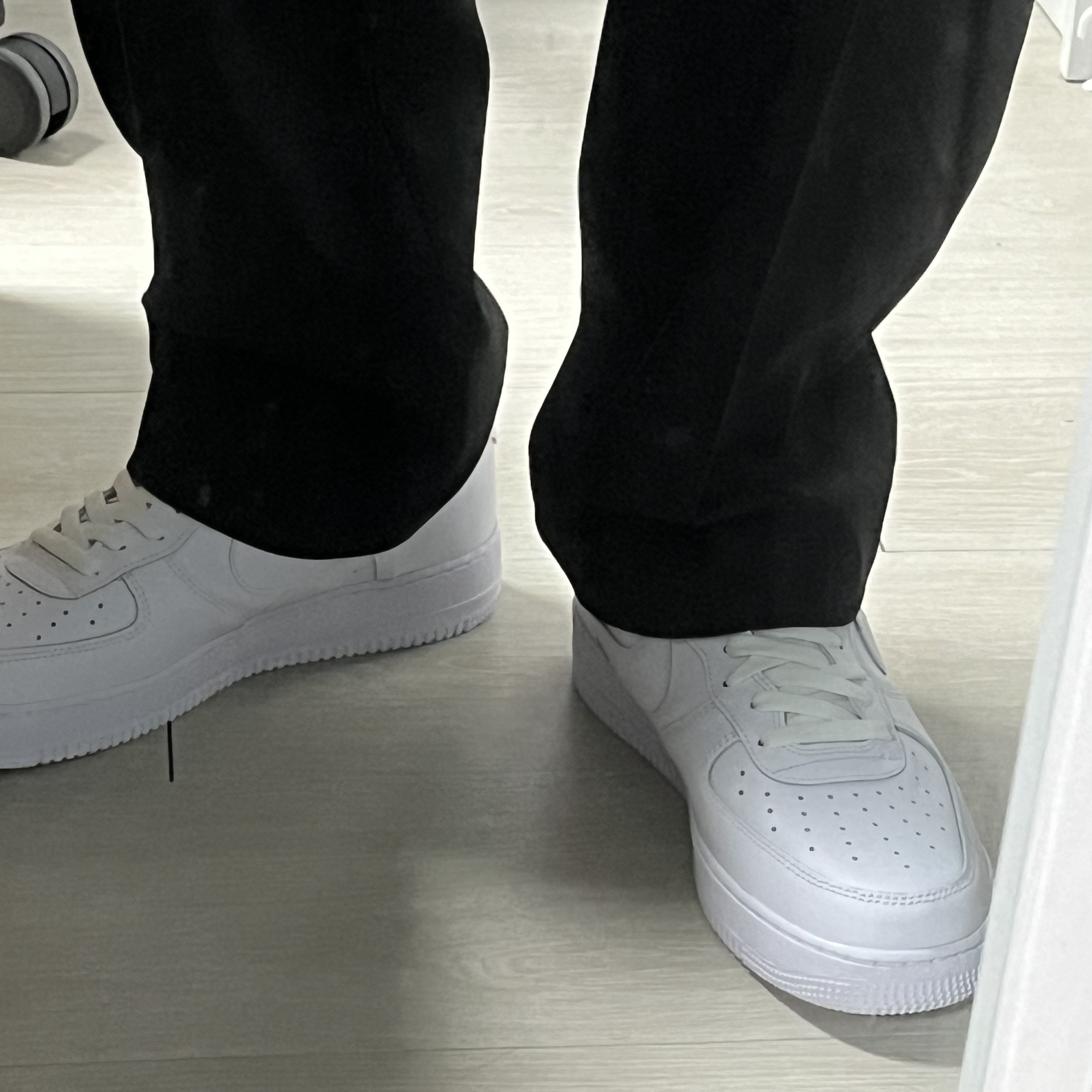Nike Air Force 1 '07 Low White 착용 스타일