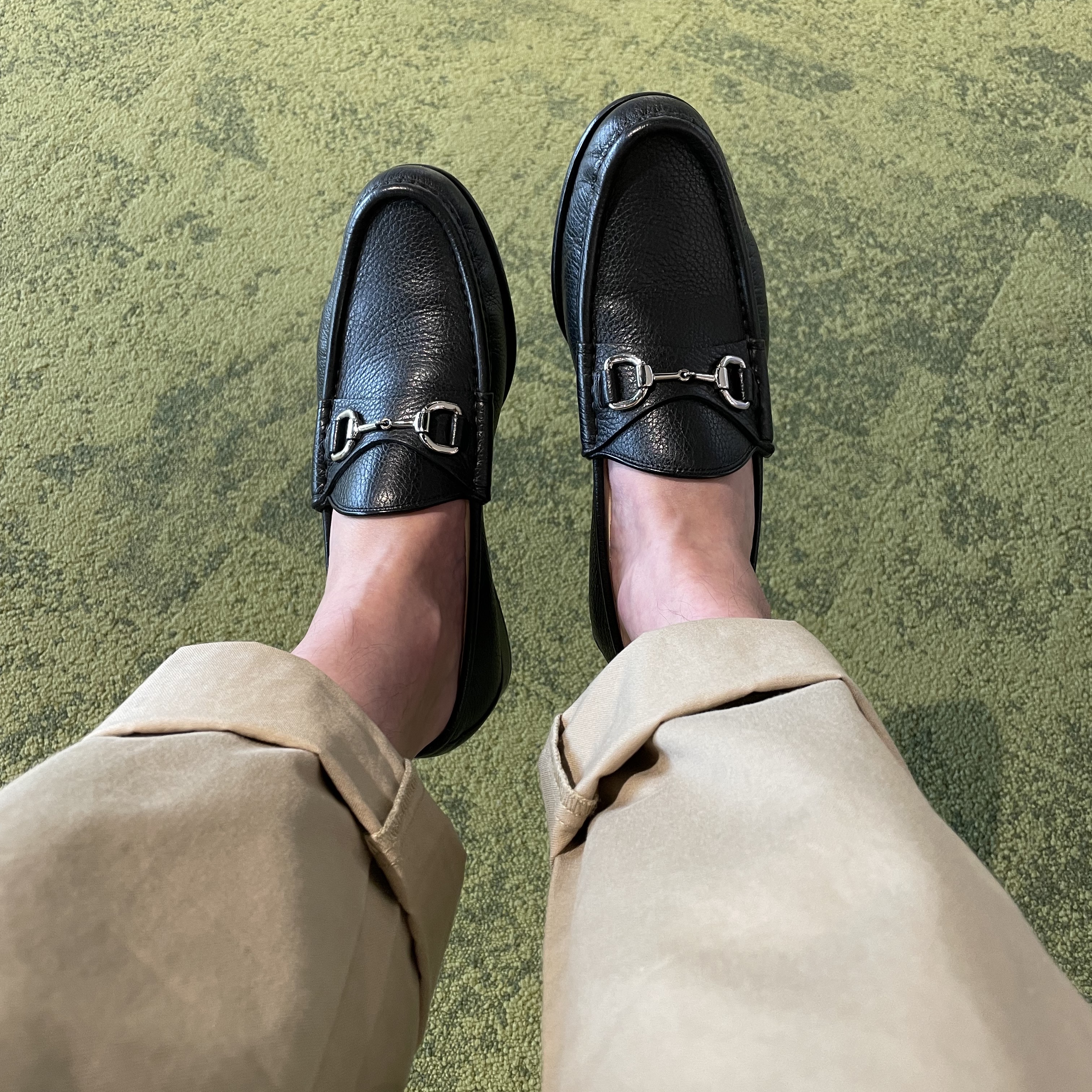 Gucci 1953 Horsebit Leather Loafers Black 착용 스타일