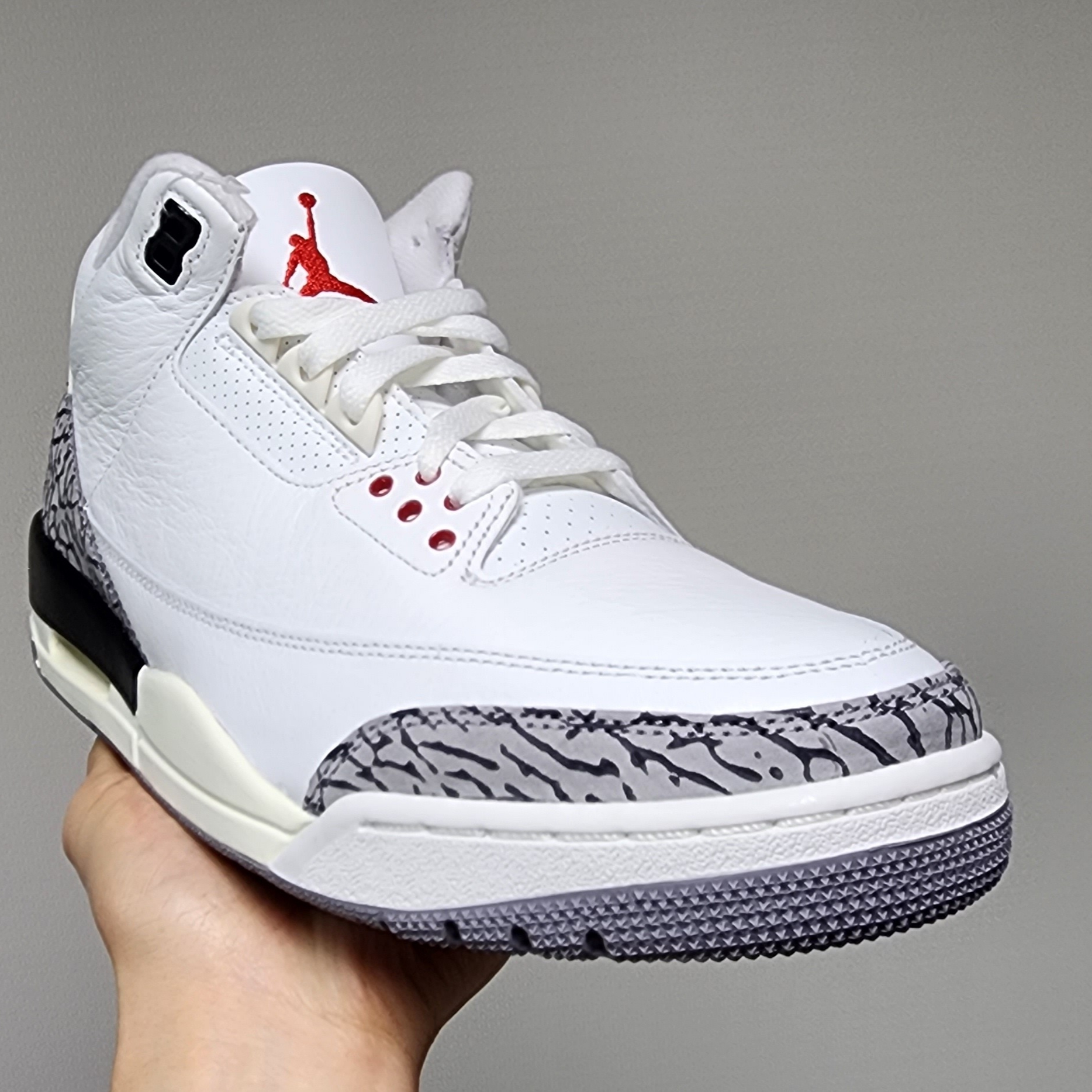 Jordan 3 Retro White Cement Reimagined 착용 스타일