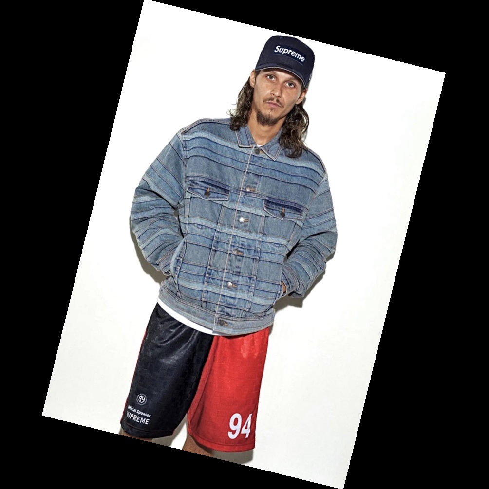Supreme Layered Denim Trucker Jacket Washed Blue - 22FW, Stussy Collegiate Mesh Shorts Black 착용 스타일 - 5