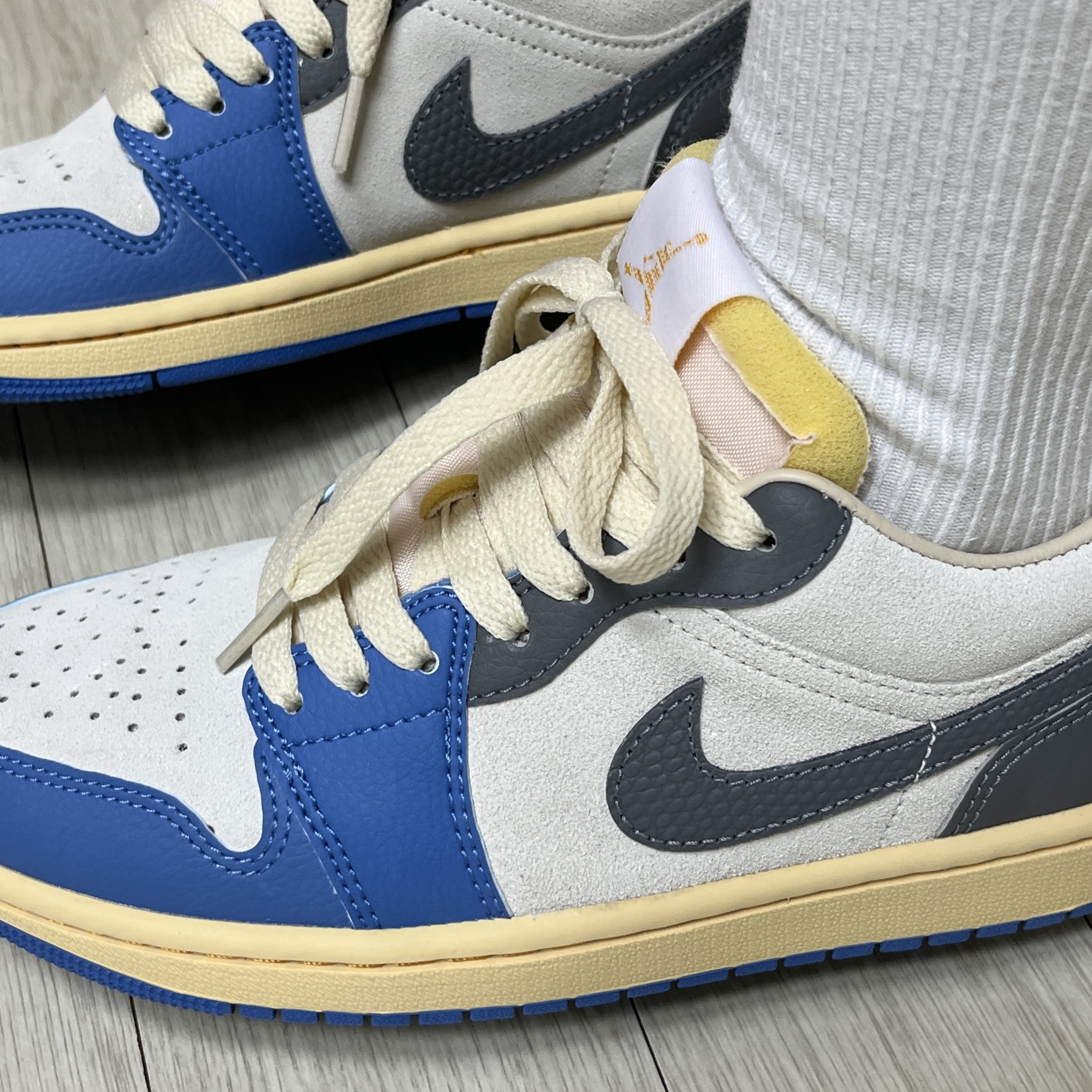 Jordan 1 Low SE Tokyo 96 착용 스타일