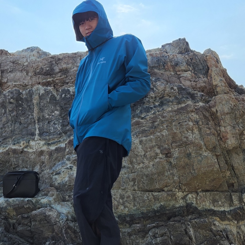 Arc'teryx Zeta SL Jacket Frenetic, Sansan Gear Wave Pants Black - 22FW 착용 스타일 - 3
