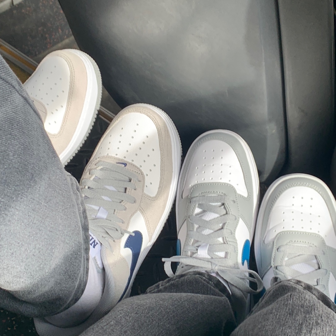 (GS) Nike Court Borough Low 2 Light Smoke Grey, Nike Air Force 1 '07 Light Smoke Grey Midnight Navy 착용 스타일