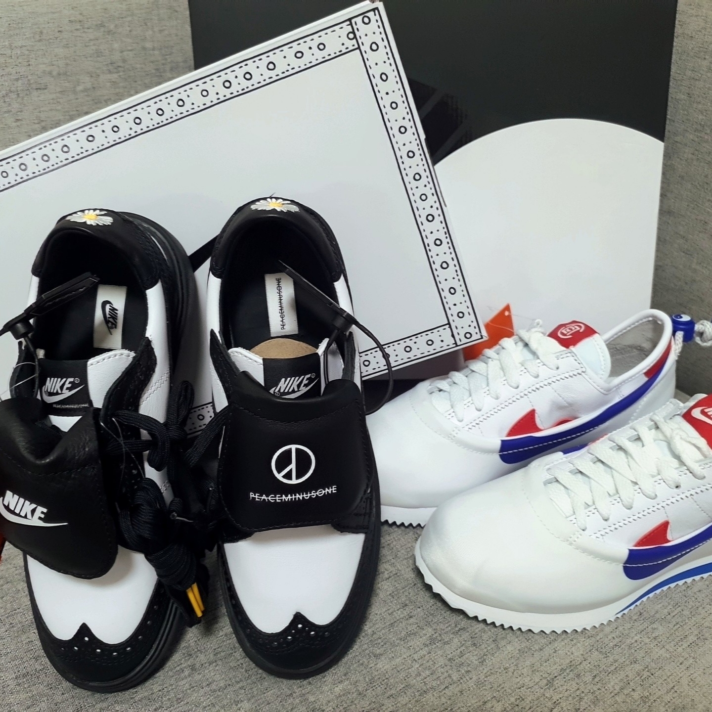 Nike x Peaceminusone Kwondo1 Black and White, Nike x Clot Cortez SP White and Game Royal 착용 스타일 - 1