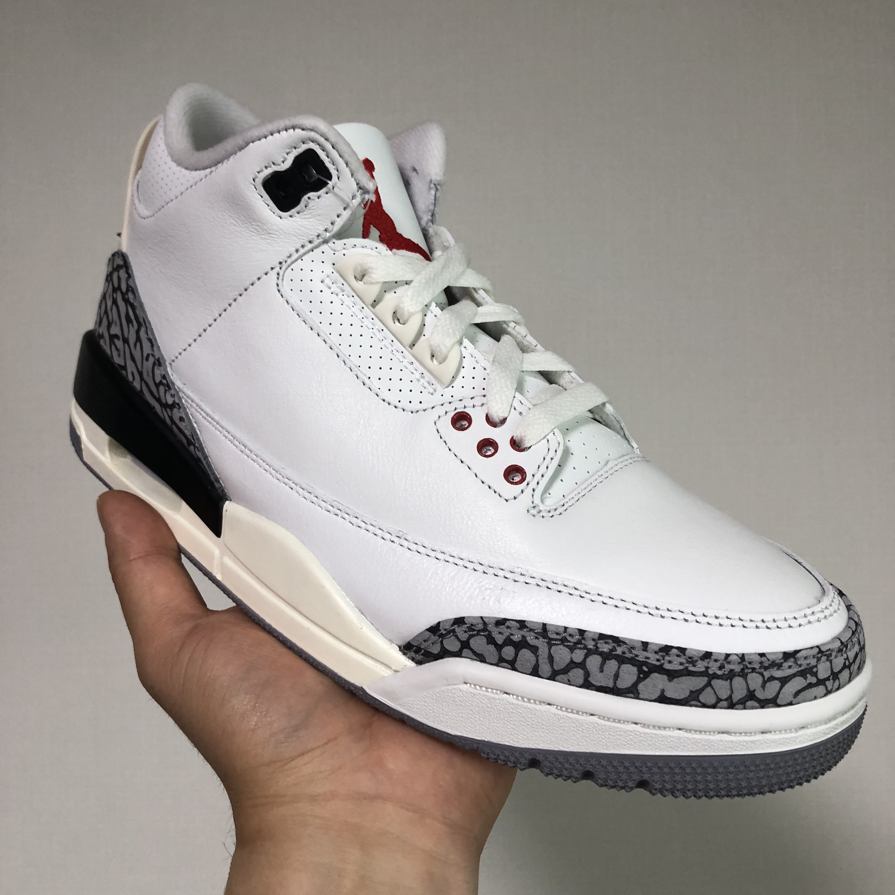 Jordan 3 Retro White Cement Reimagined 착용 스타일