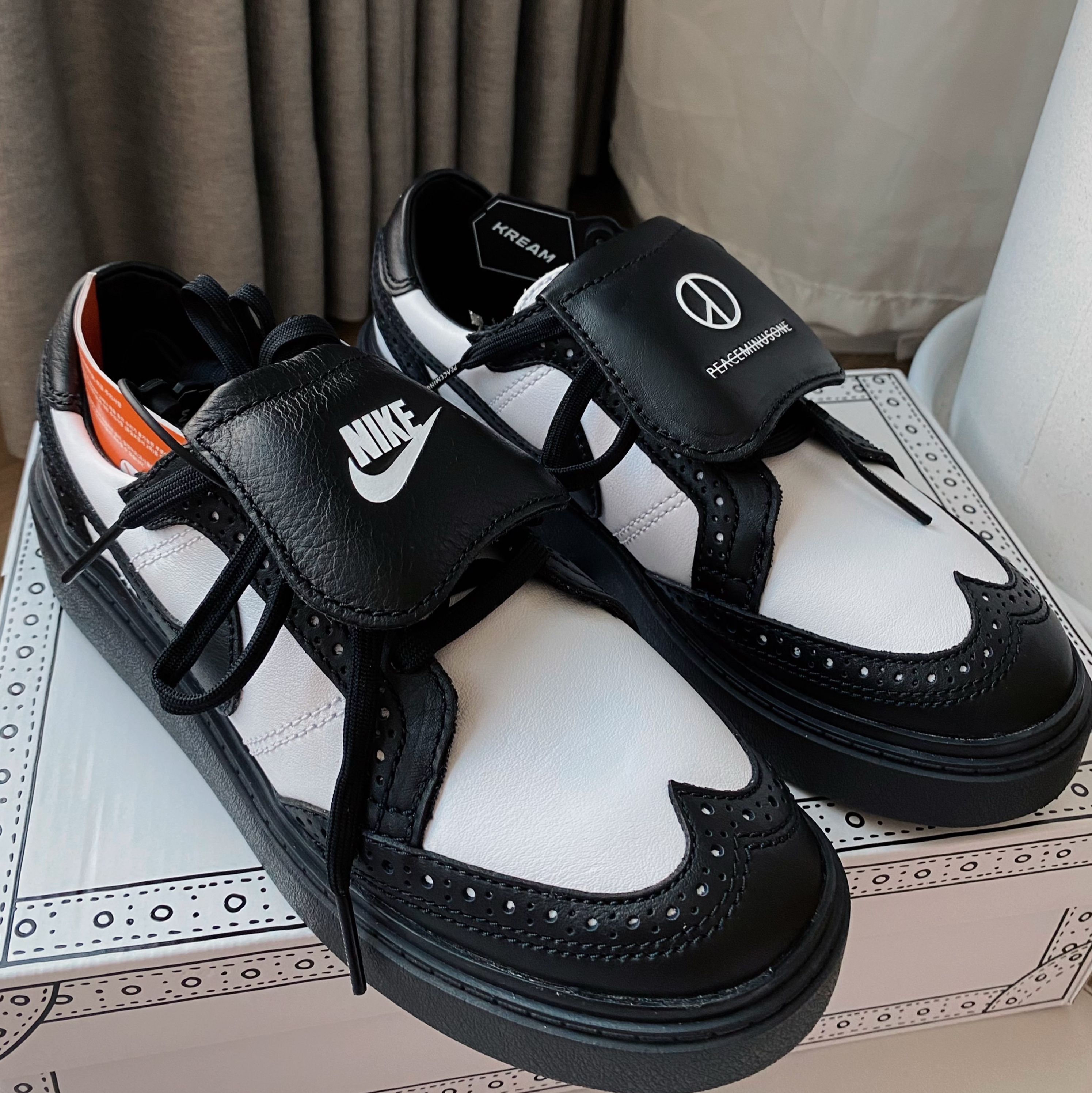 Nike x Peaceminusone Kwondo1 Black and White 착용 스타일 - 1