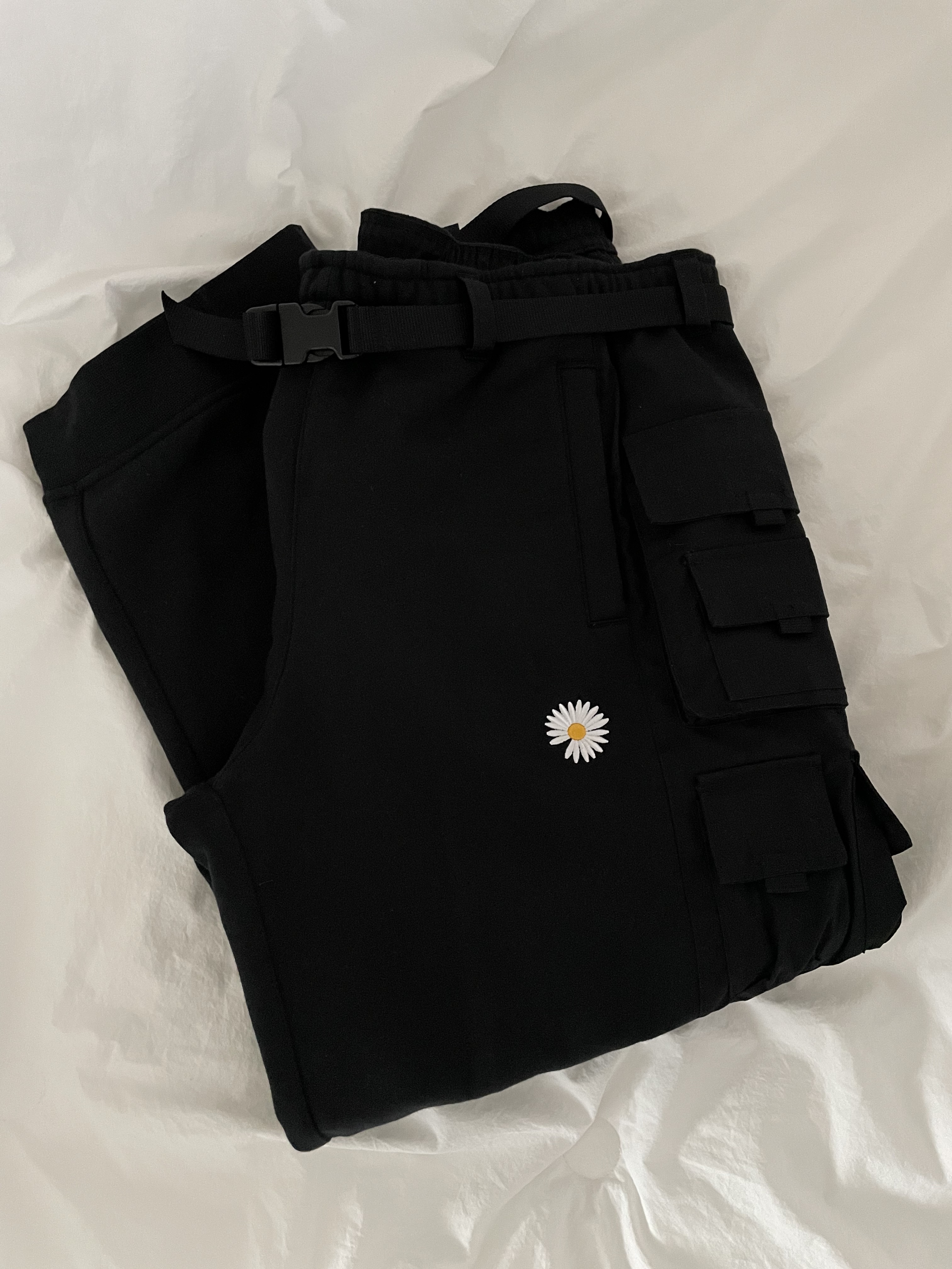 Nike x Peaceminusone Wide Pants Black (DR0096-010) 착용 스타일 - 1
