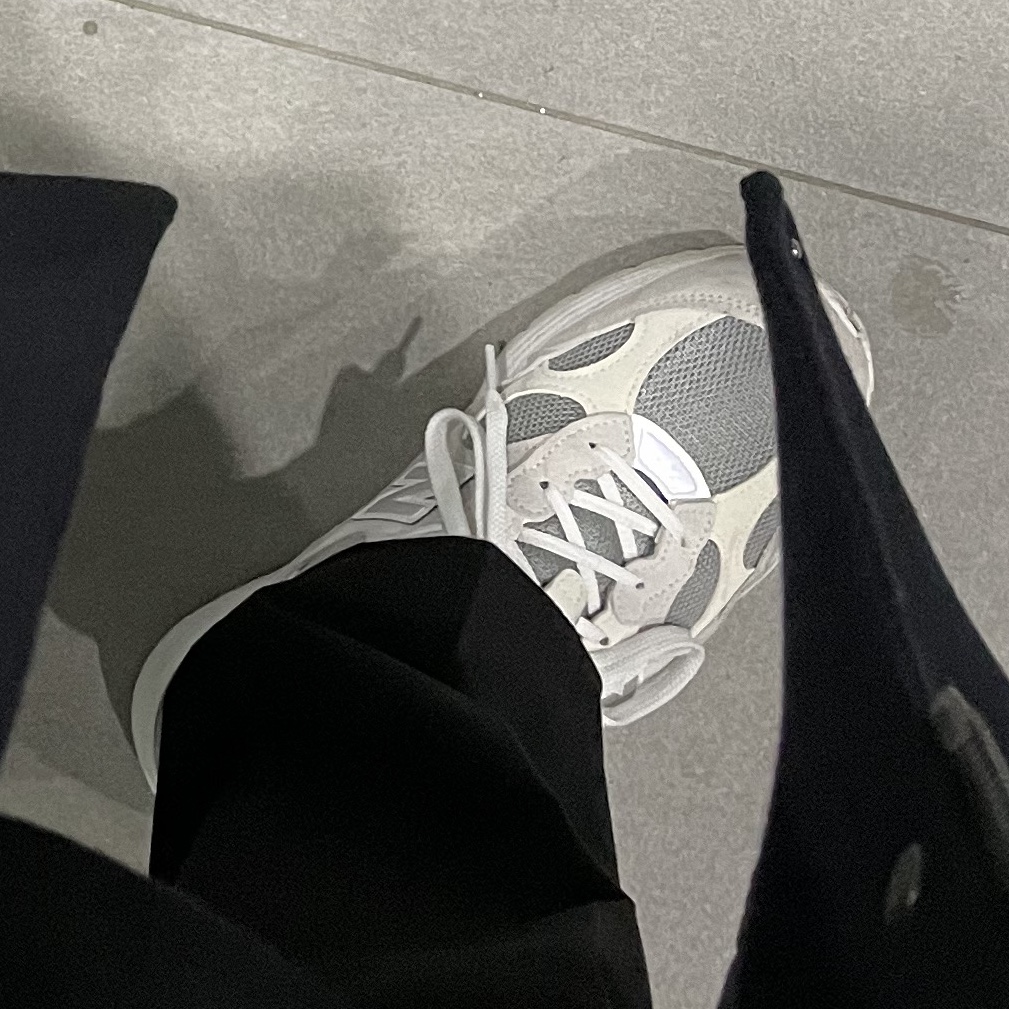 New Balance 992 Made in USA White Silver 착용 스타일