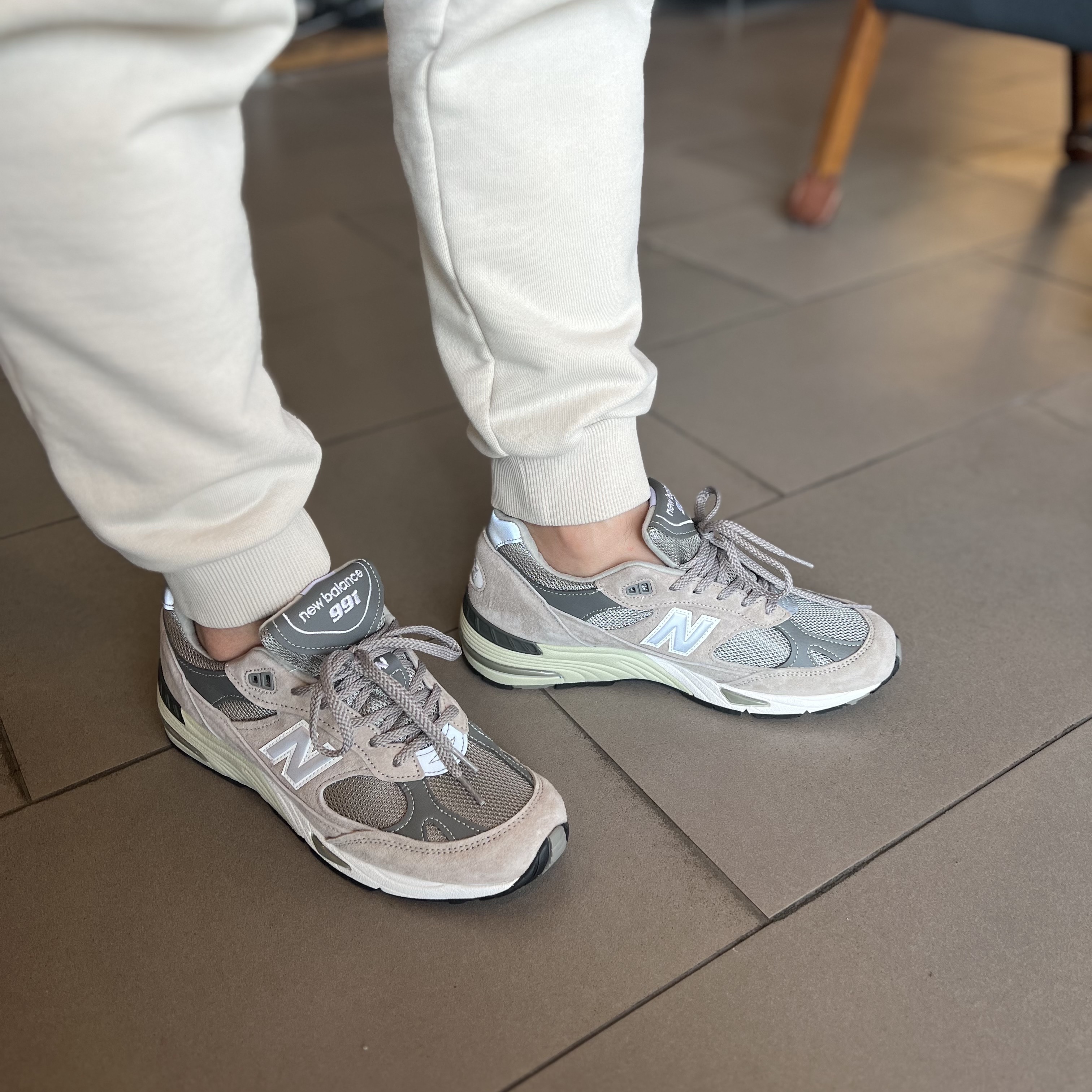 New Balance 991 Made in UK Grey 착용 스타일