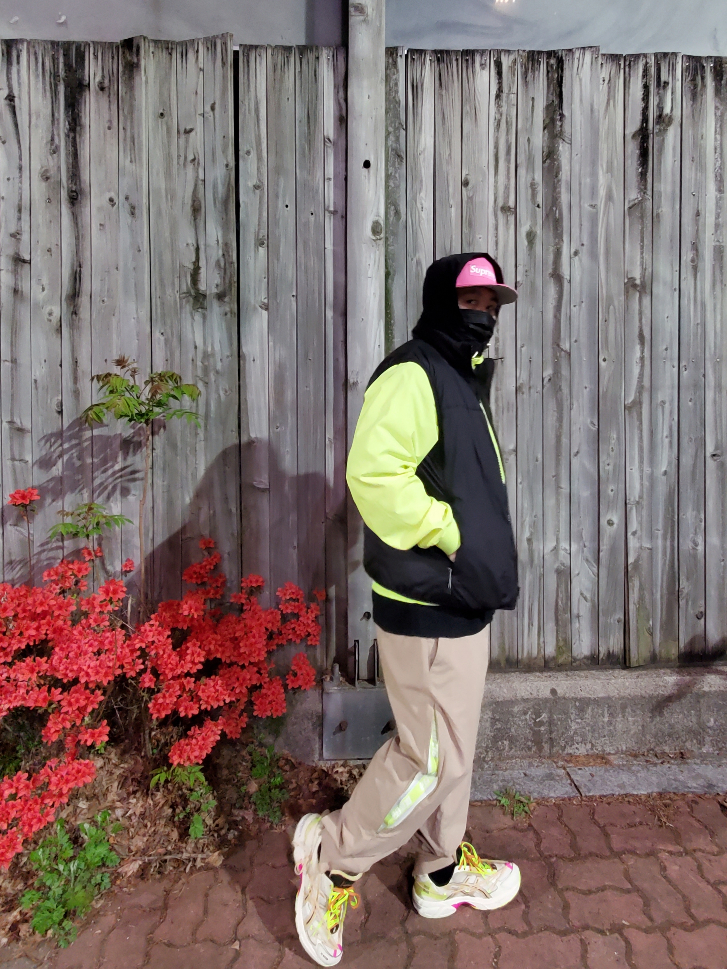 Supreme Box Logo Mesh Back New Era Pink - 22SS, Asics x P.E Nation Gel-1130 Cream Paper Bag 착용 스타일 - 3