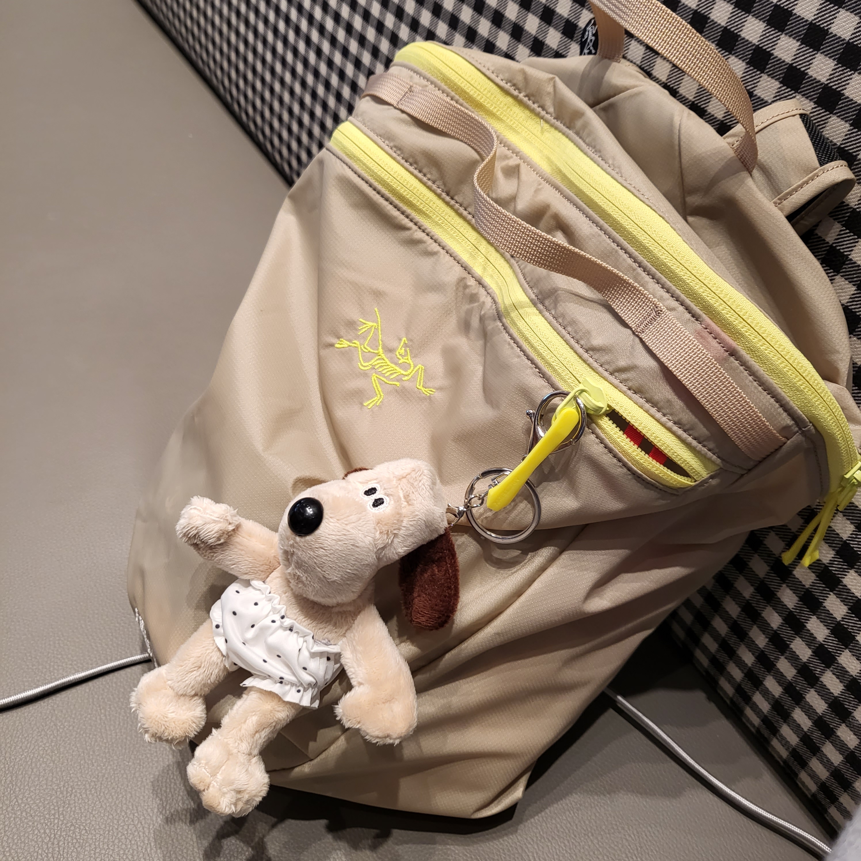Arc'teryx Heliad 15 Backpack Wicker Sprint 착용 스타일