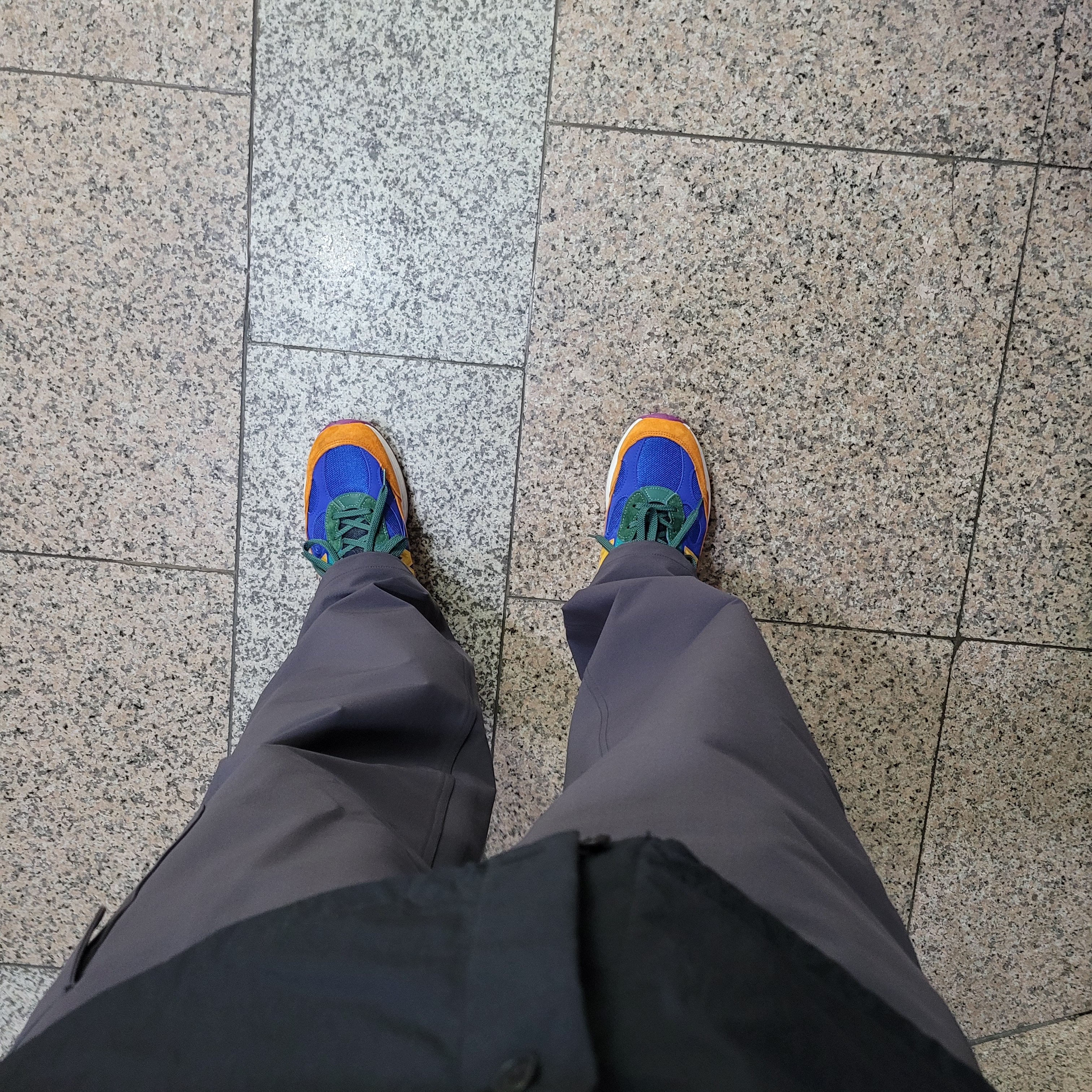 New Balance 992 Made in USA Multi-Color 착용 스타일 - 1