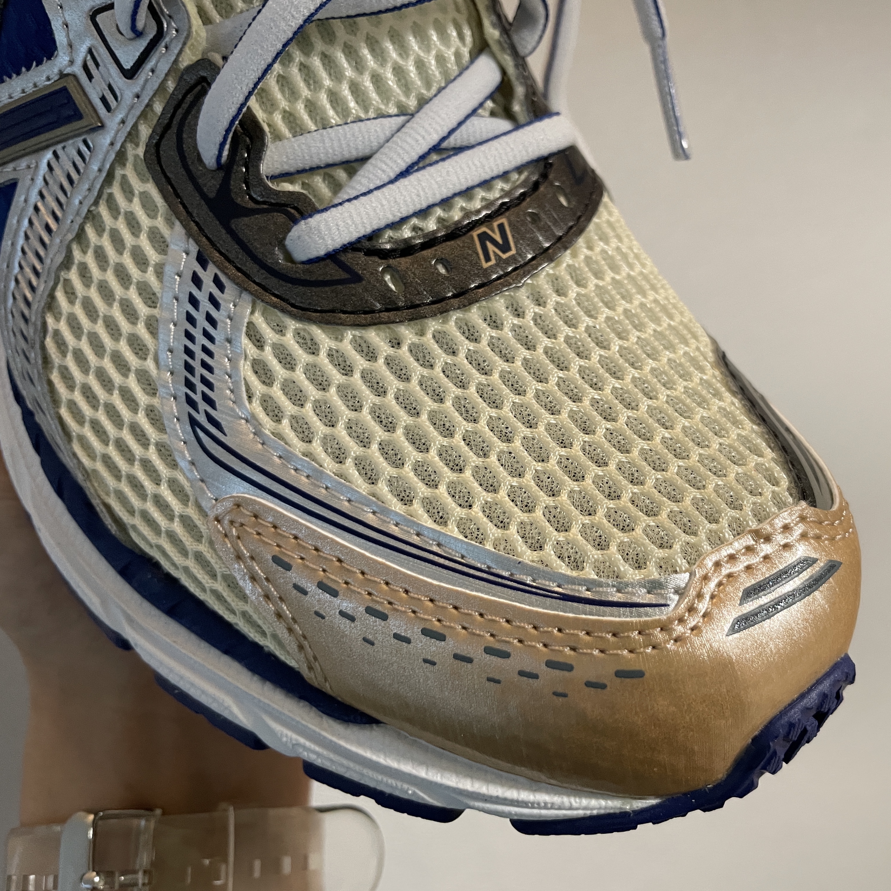 New Balance x Aime Leon Dore 860v2 Blue 착용 스타일 - 2