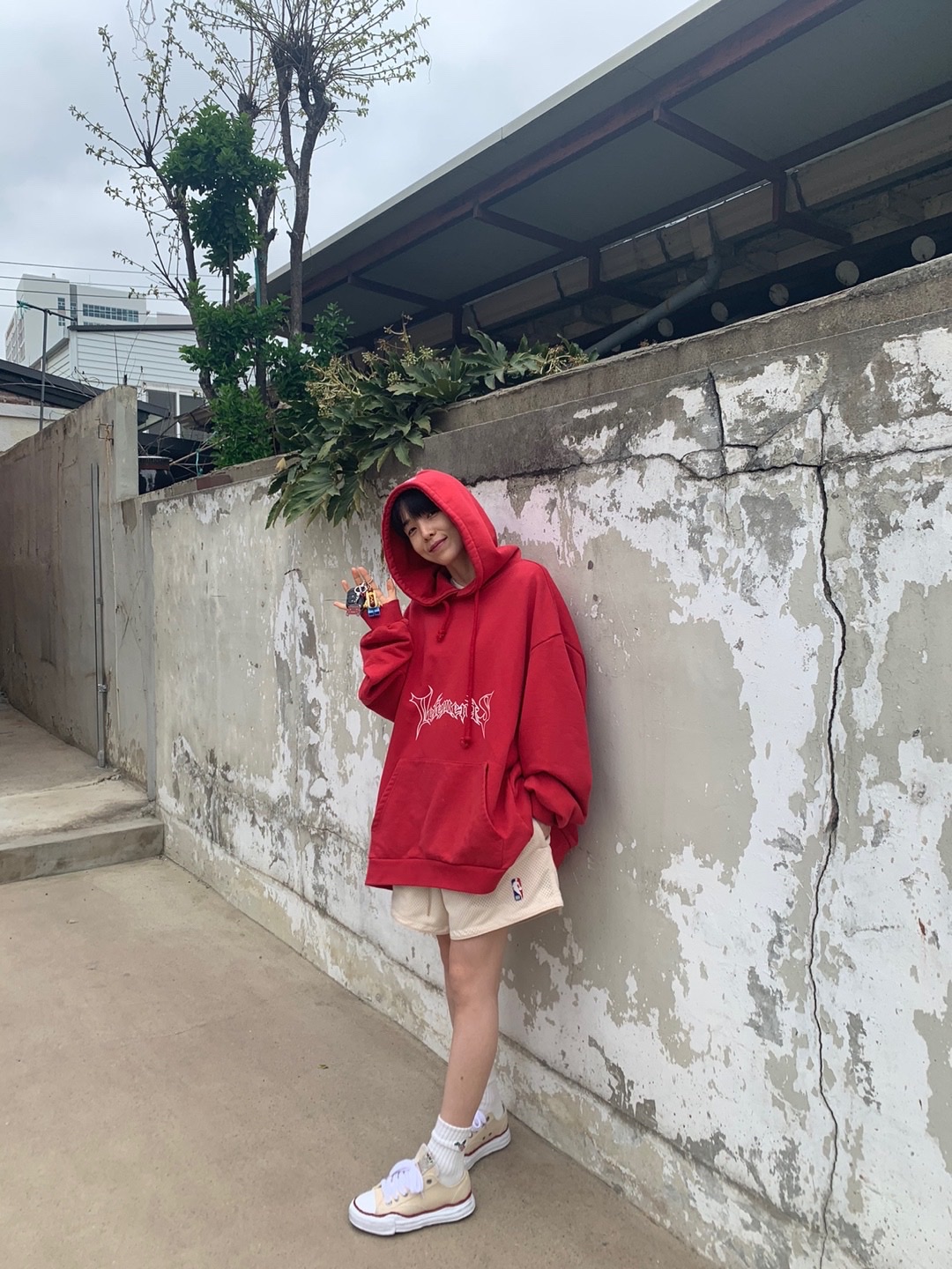 Maison Mihara Yasuhiro Peterson OG Sole Canvas Low-top Sneakers Natural, Nike x Fear of God Basketball Shorts String 착용 스타일 - 1