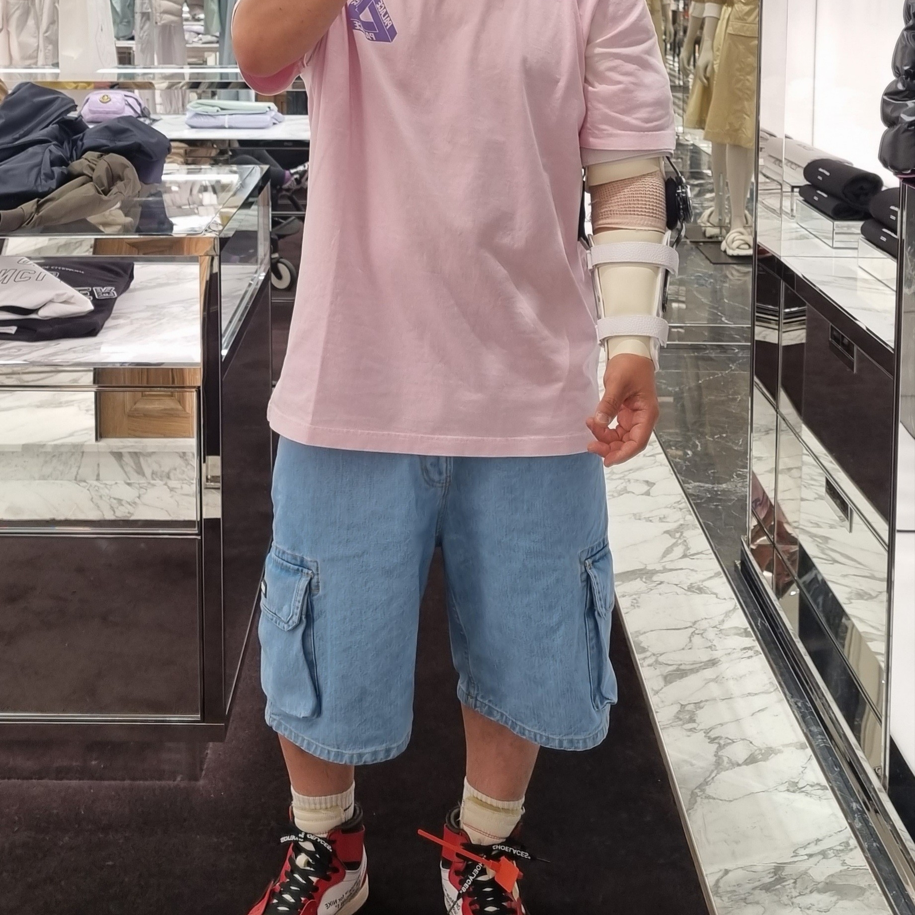 Palace Reacto Tri-Ferg T-Shirt Pink - 23SS, Palace Baggy Cargo Short Denim - 23SS 착용 스타일
