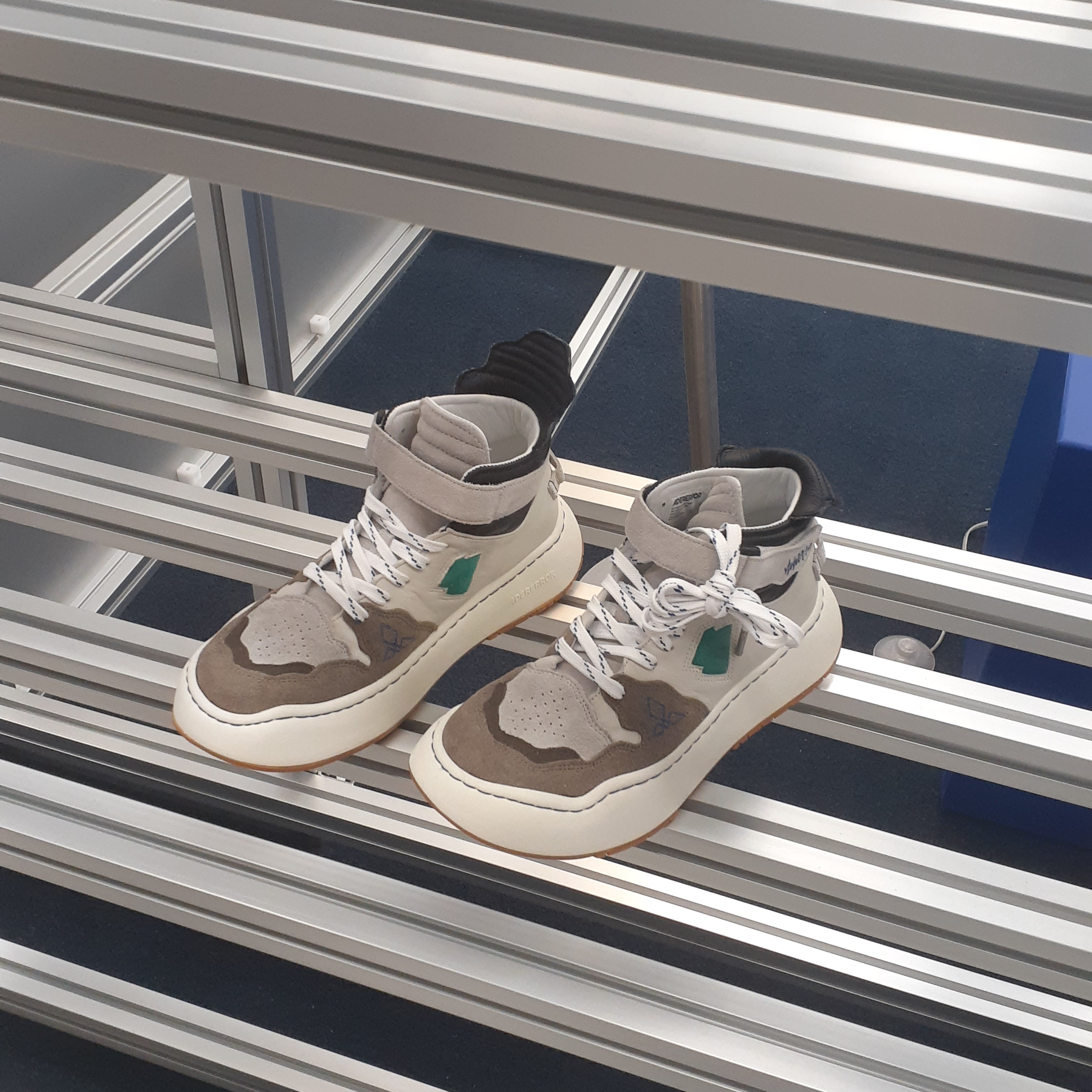 Ader Error Log; Khalif Green 착용 스타일
