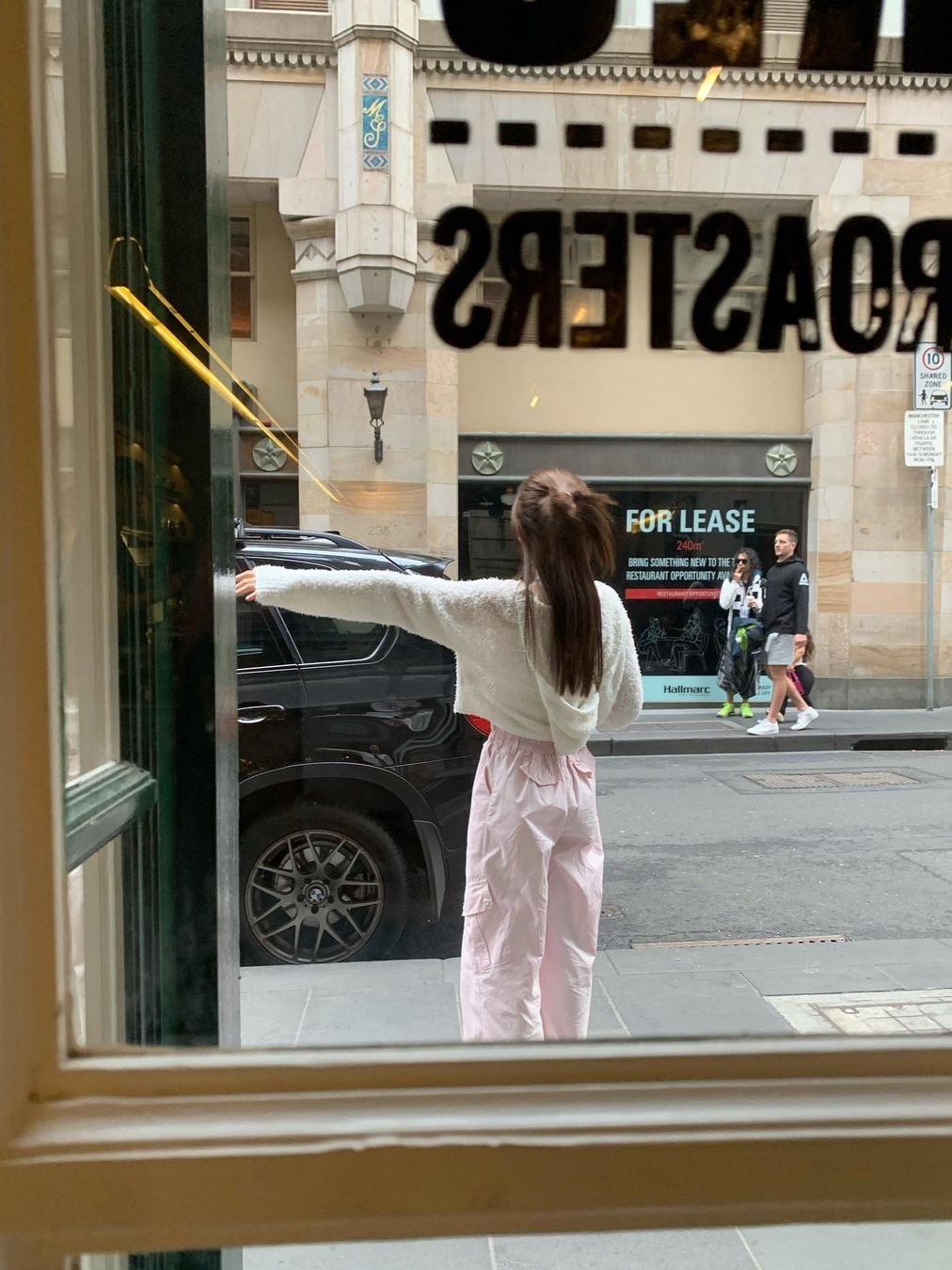Sllow Garments Double Pocket Cargo Pants Pink 착용 스타일 - 2