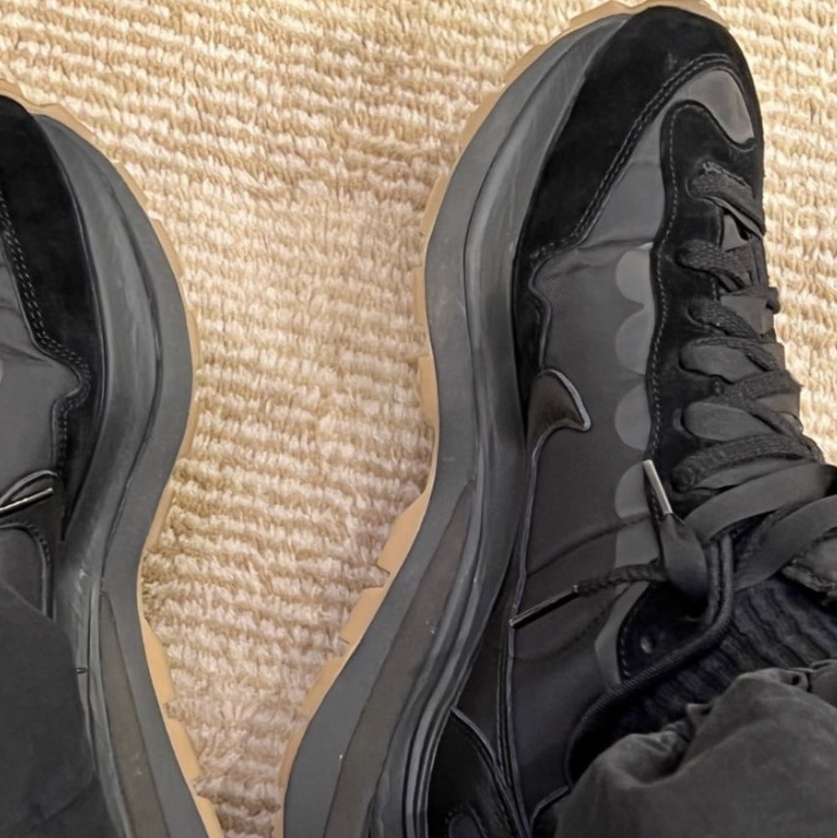 Nike x Sacai VaporWaffle Black and Gum 착용 스타일