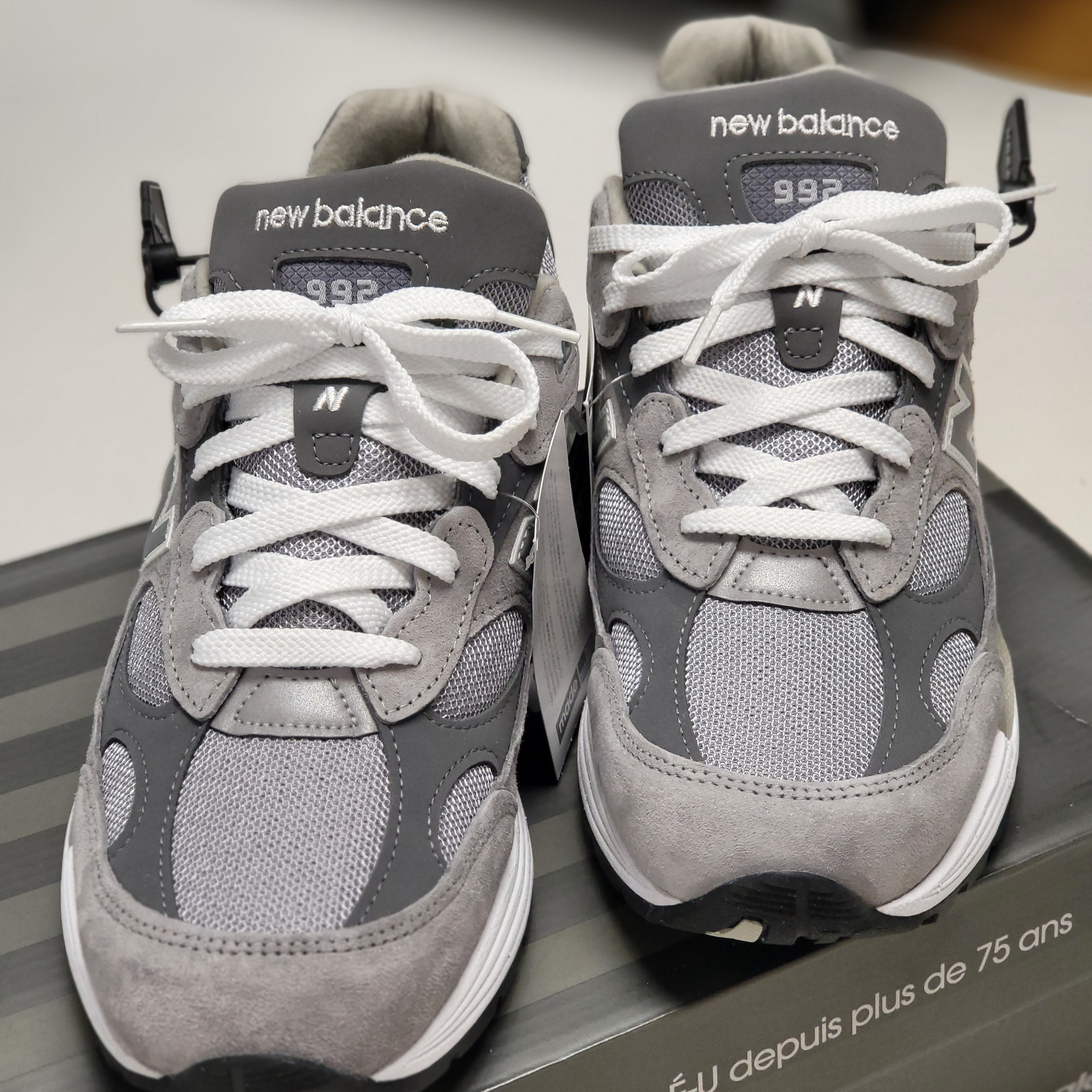 New Balance 992 Made in USA Grey - D Standard 착용 스타일