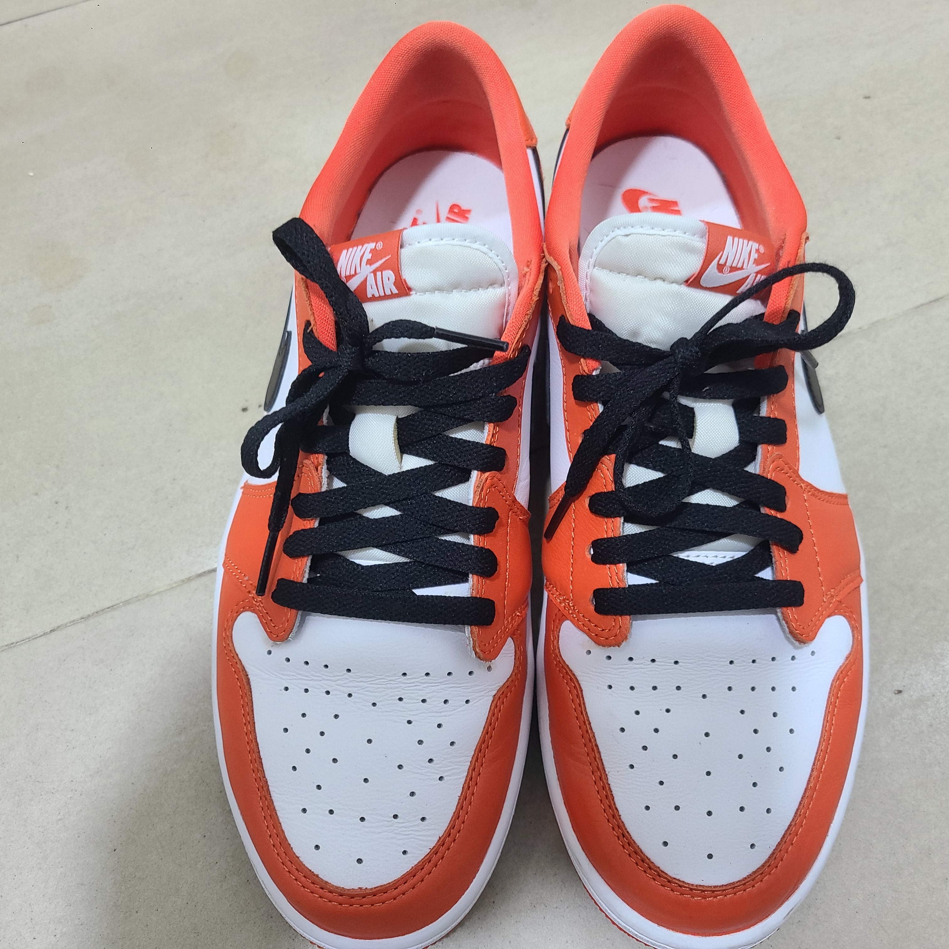 Jordan 1 Low OG Starfish 착용 스타일