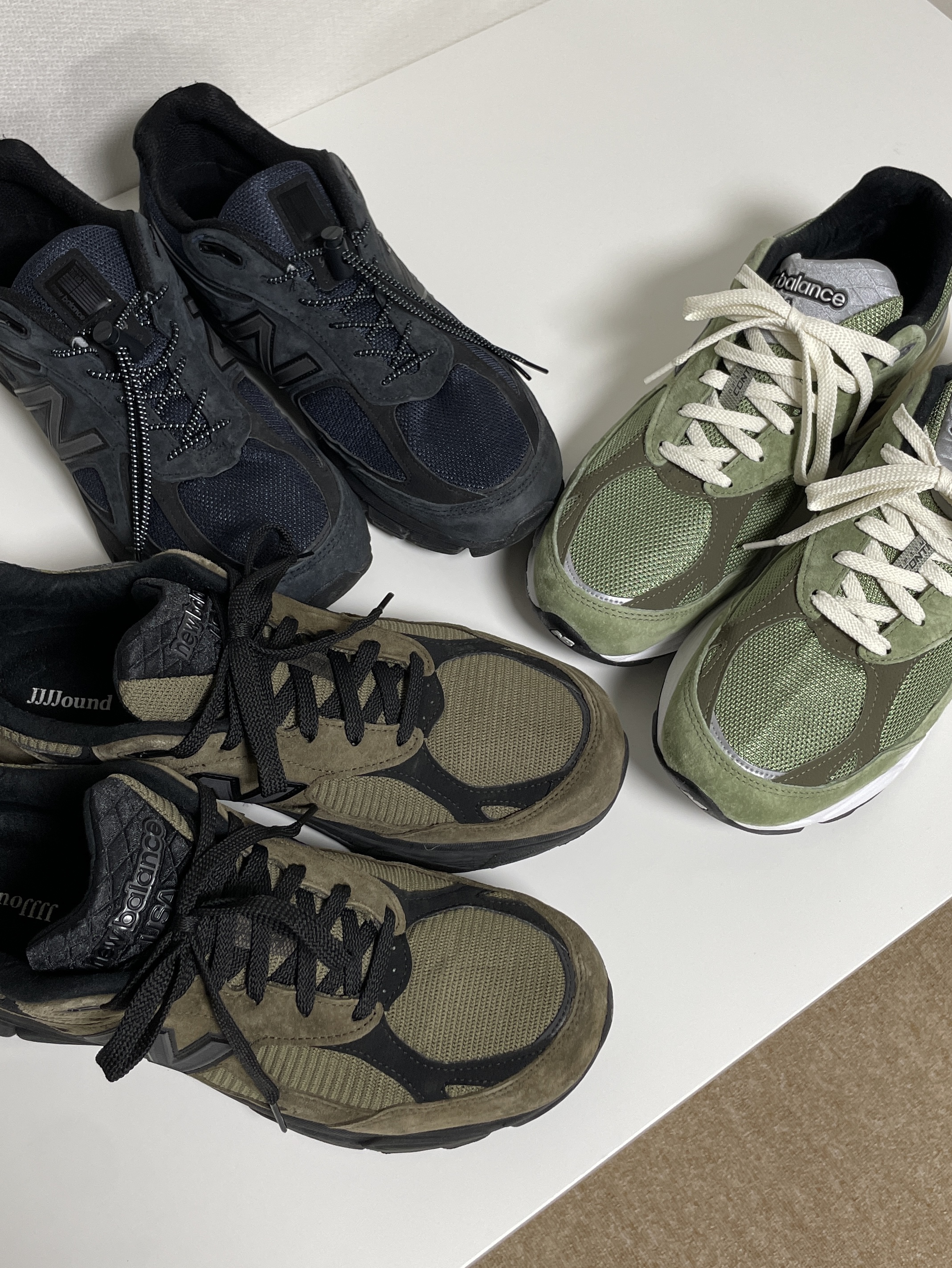 New Balance x JJJJound 990v3 Olive 착용 스타일 - 3