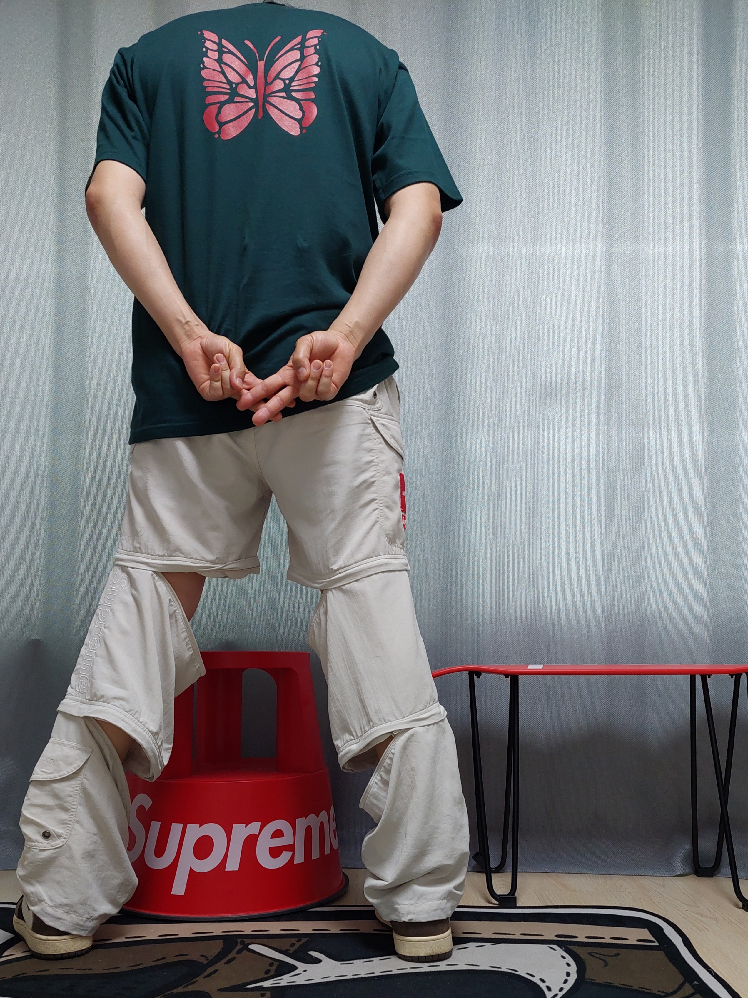 Supreme x The North Face Trekking Zip-Off Belted Pants Stone - 22SS, Supreme Wedo Step Stool Red - 20FW 착용 스타일