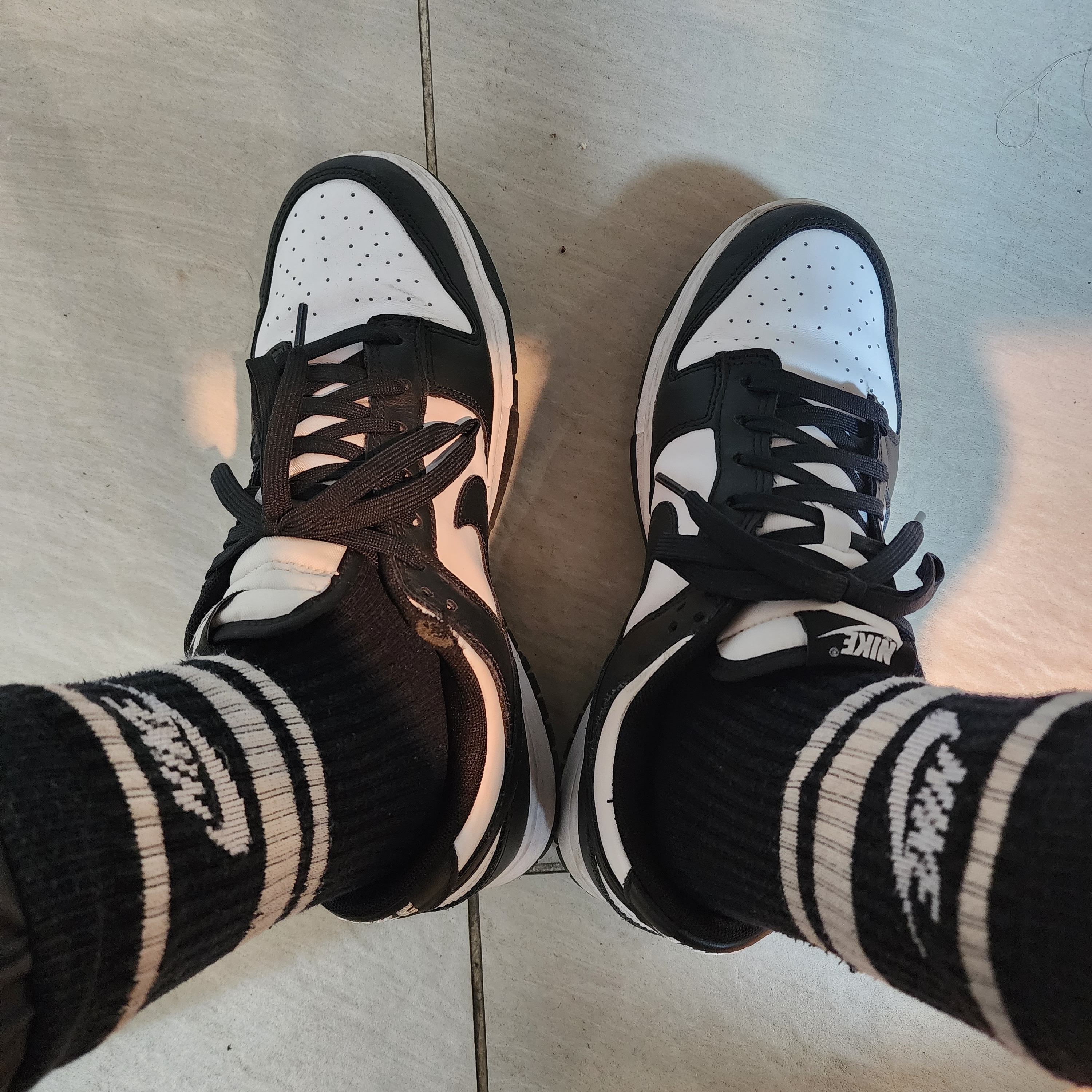 Nike Dunk Low Retro Black 착용 스타일