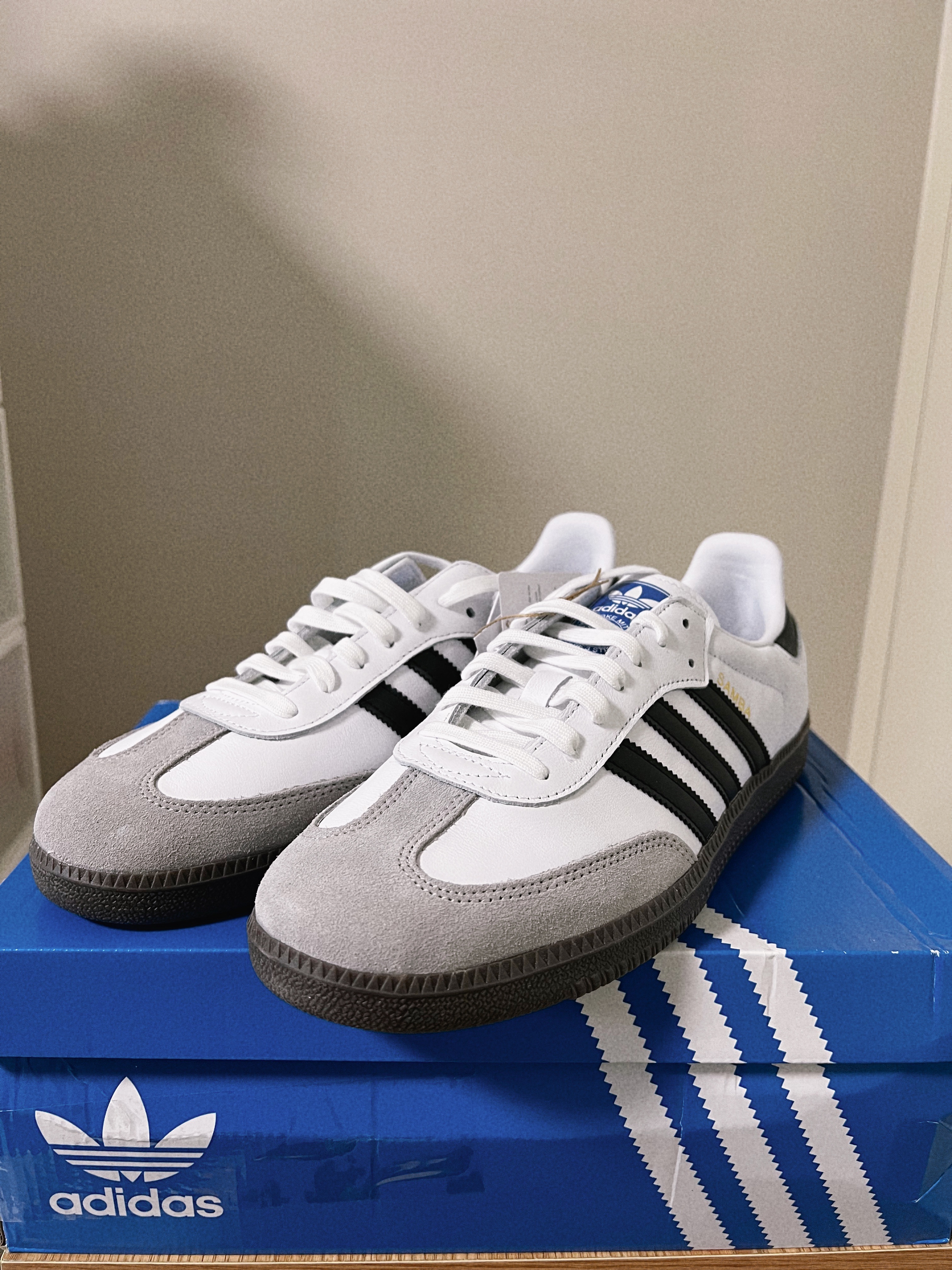 Adidas Samba Vegan White Black 착용 스타일 - 2