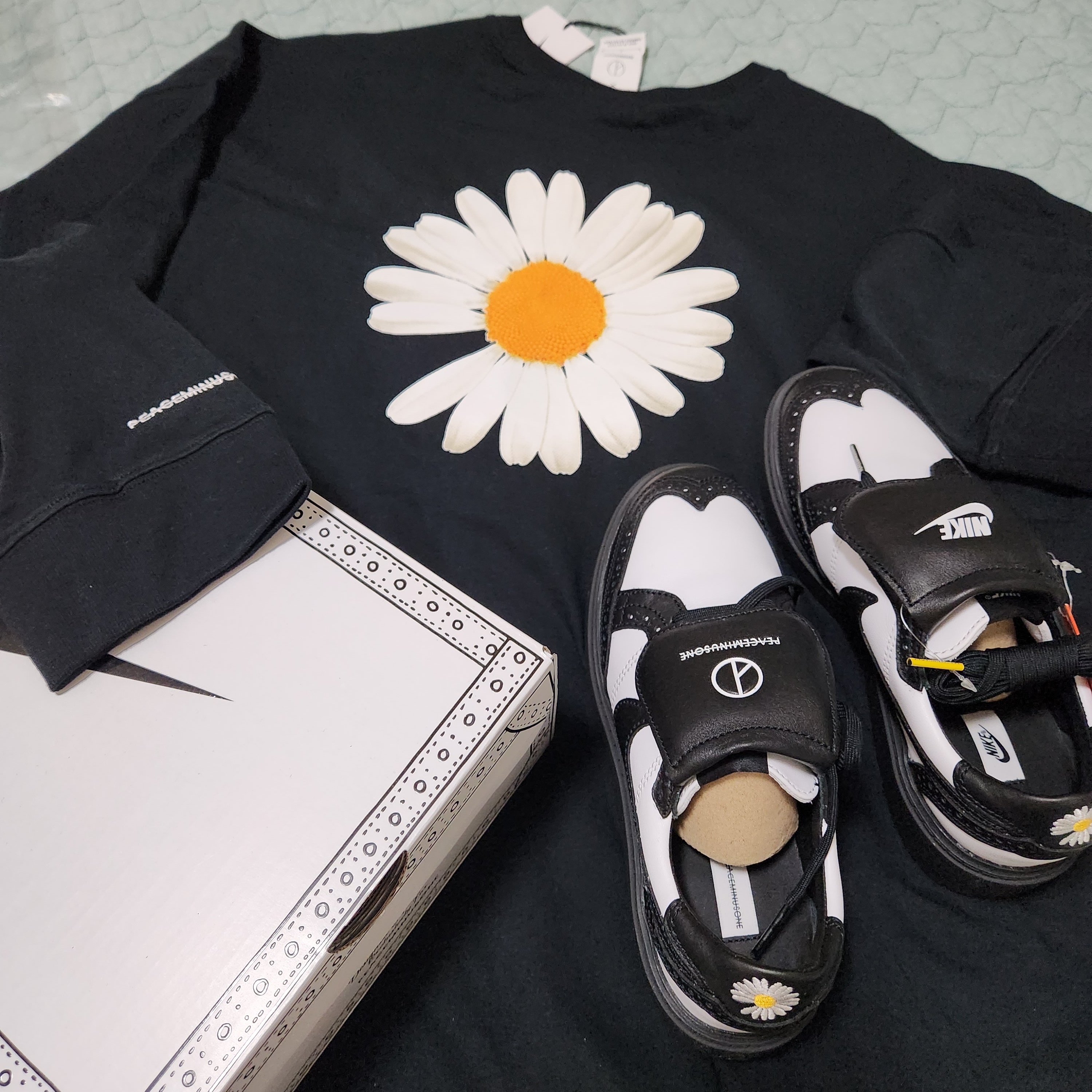 Nike x Peaceminusone Kwondo1 Black and White 착용 스타일 - 1